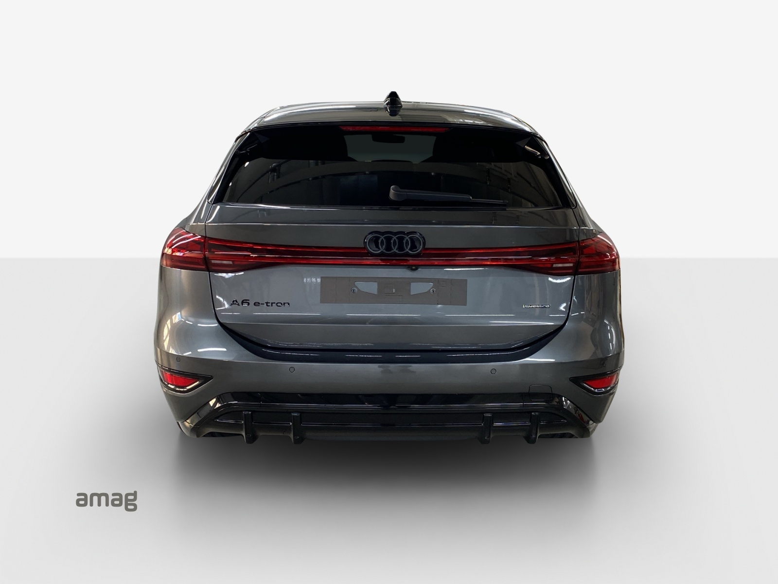 AUDI A6 Avant e-tron quattro-showroom-element-3