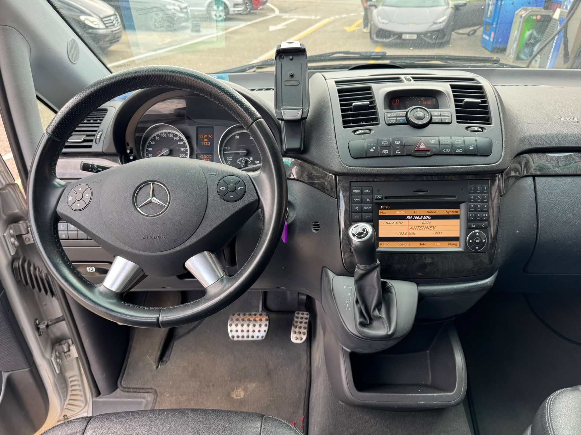 MERCEDES-BENZ Viano 3.0 CDI Blue Efficiency Trend L A-image-11