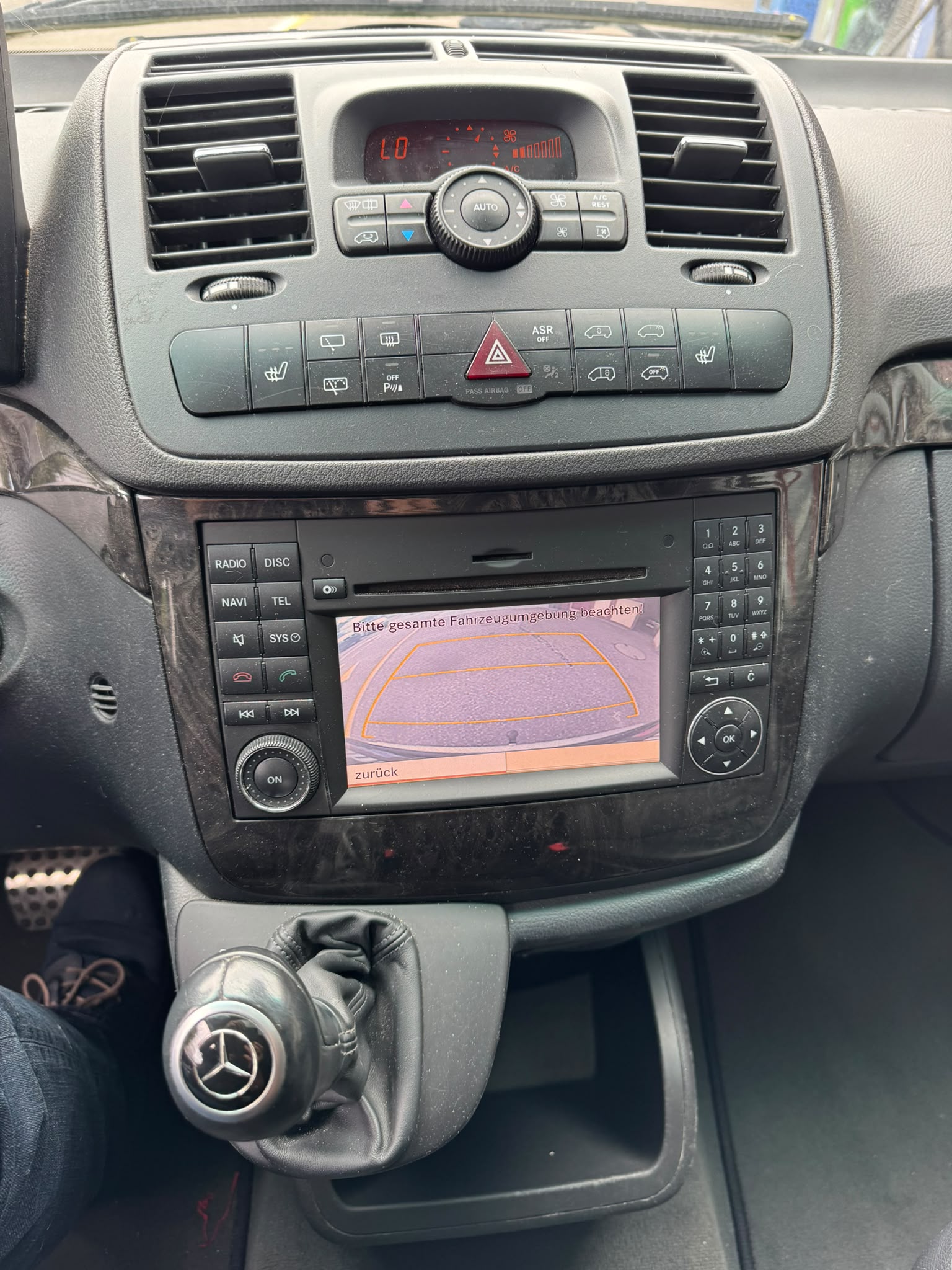 MERCEDES-BENZ Viano 3.0 CDI Blue Efficiency Trend L A-image-12