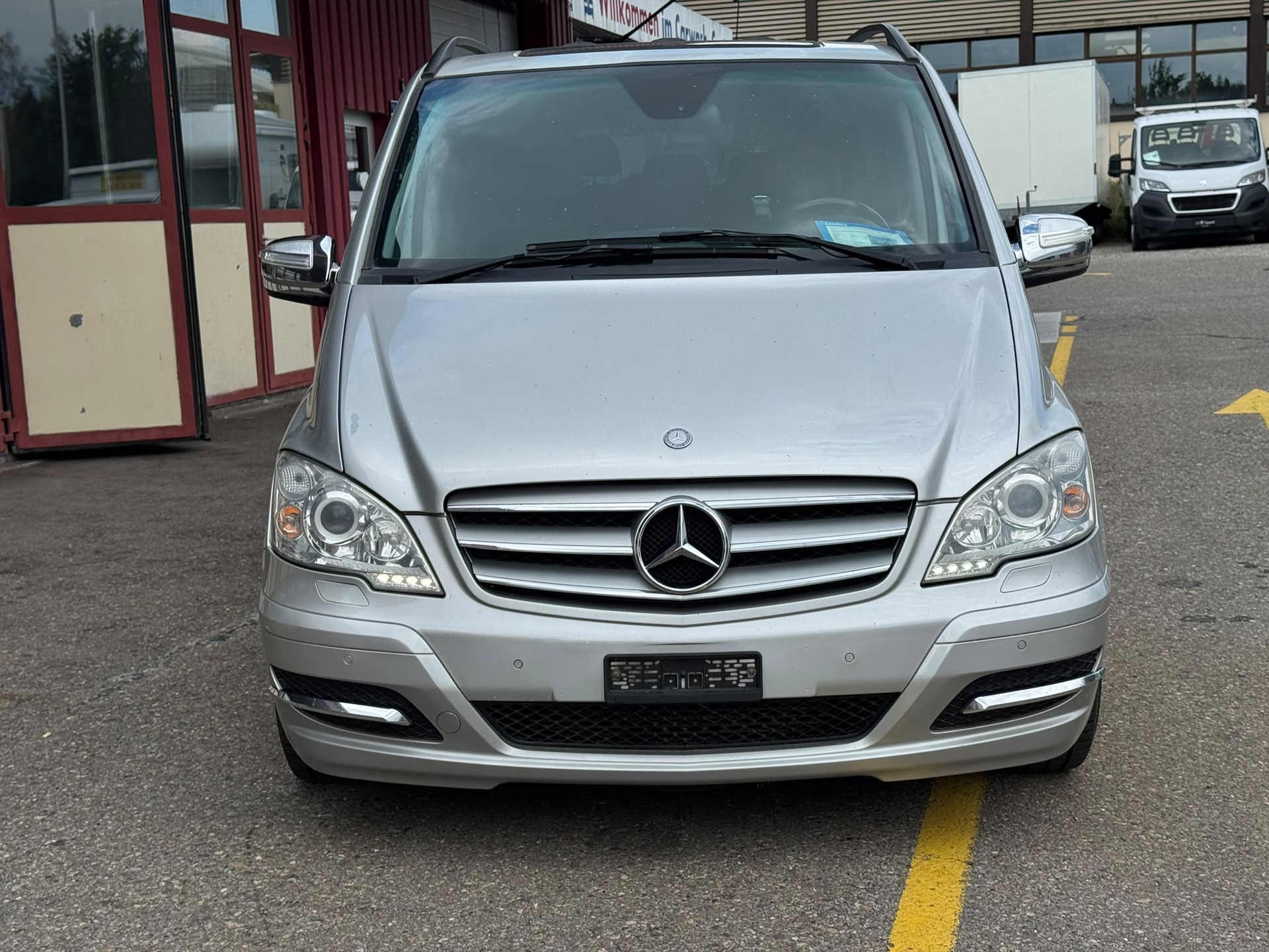 MERCEDES-BENZ Viano 3.0 CDI Blue Efficiency Trend L A-image-1