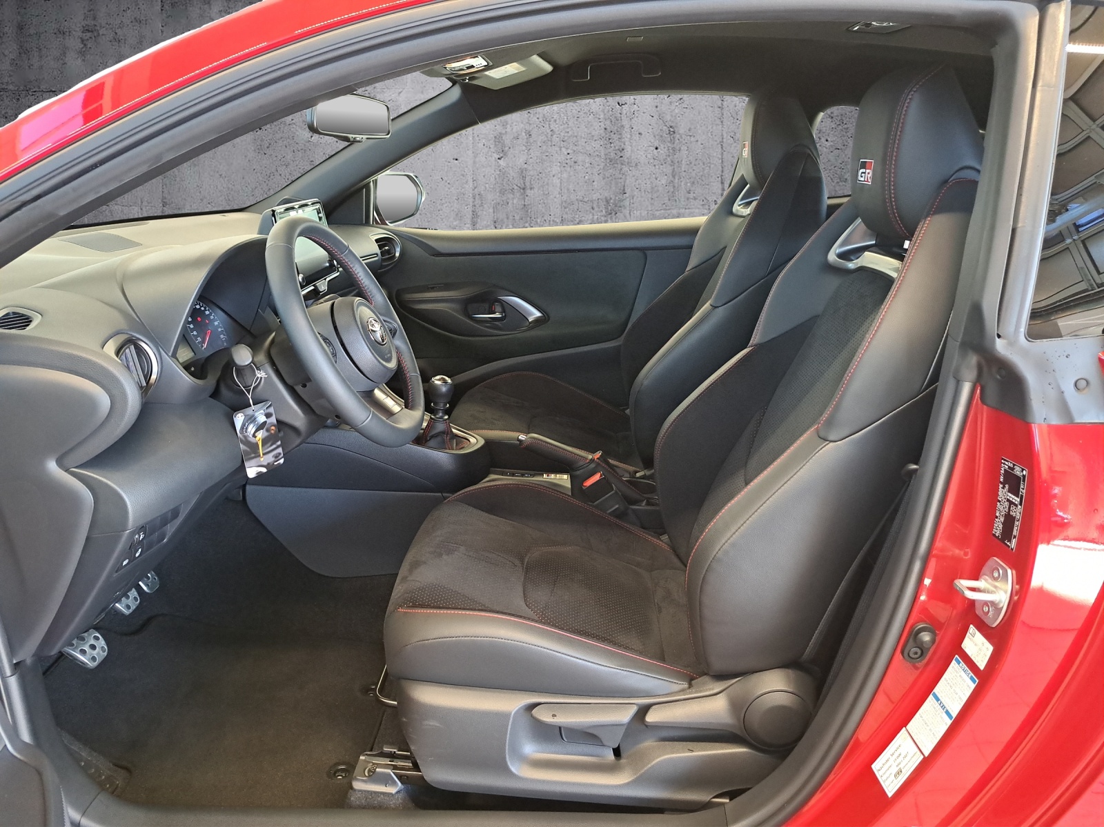 TOYOTA GR Yaris 1.6 Turbo Sport 4x4-image-9