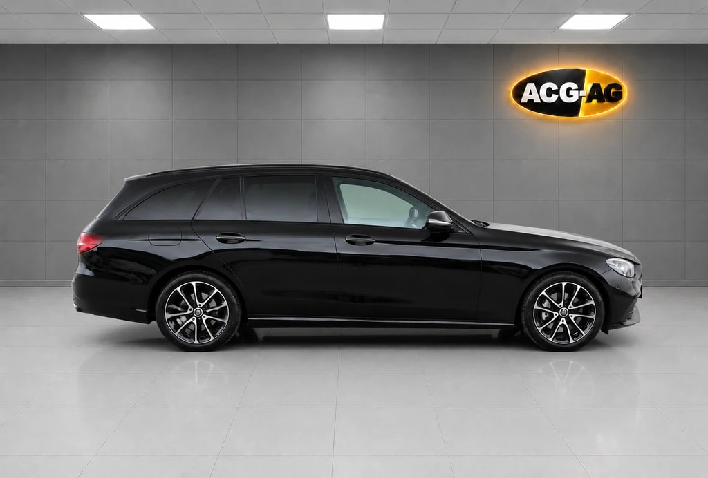 MERCEDES-BENZ E 220 d T 4Matic 9G-Tronic ** Gr-Navi ** RF-Kamera ** Sitzheizung ** PDC V+H ** Totwinkel-Assistent ** Frisch Ab MFK & Service-image-3