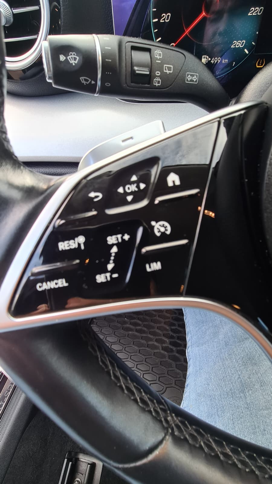 MERCEDES-BENZ E 220 d T 4Matic 9G-Tronic ** Gr-Navi ** RF-Kamera ** Sitzheizung ** PDC V+H ** Totwinkel-Assistent ** Frisch Ab MFK & Service-image-11