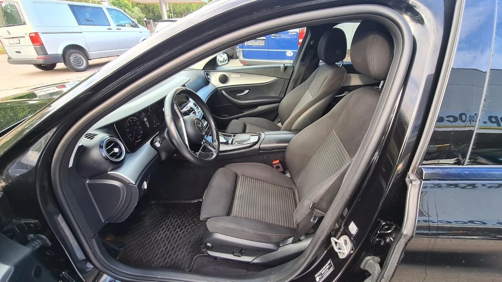 MERCEDES-BENZ E 220 d T 4Matic 9G-Tronic ** Gr-Navi ** RF-Kamera ** Sitzheizung ** PDC V+H ** Totwinkel-Assistent ** Frisch Ab MFK & Service-image-17