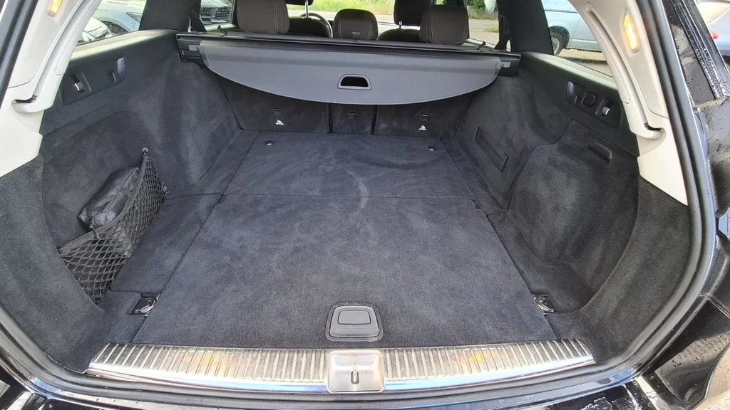 MERCEDES-BENZ E 220 d T 4Matic 9G-Tronic ** Gr-Navi ** RF-Kamera ** Sitzheizung ** PDC V+H ** Totwinkel-Assistent ** Frisch Ab MFK & Service-image-6