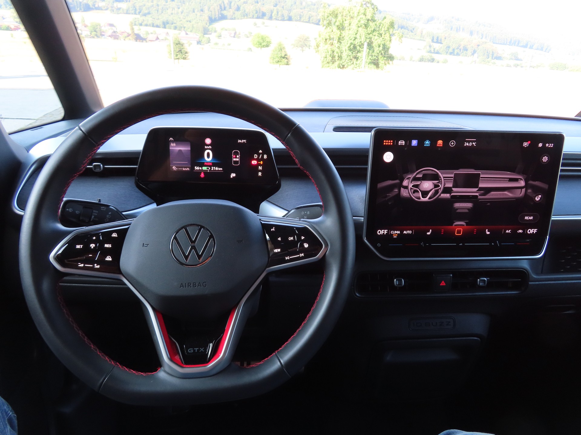 VW ID.Buzz LWB GTX 4 Motion-image-6