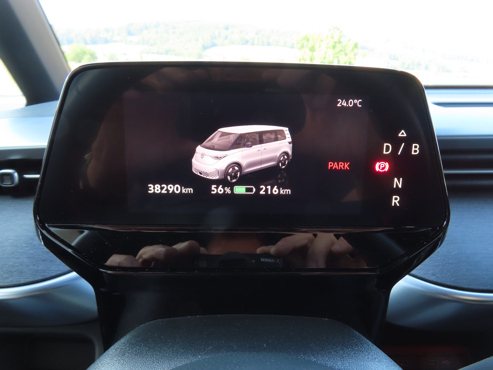 VW ID.Buzz LWB GTX 4 Motion-image-5