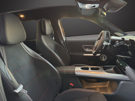 MERCEDES-BENZ GLB 350 85kWh EQ 4 Matic-image-11