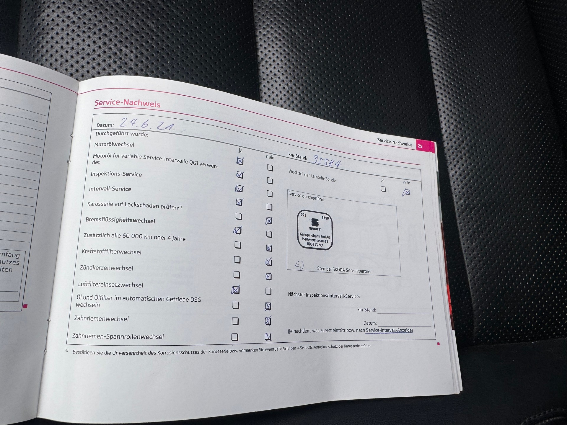 SKODA Octavia Combi 2.0 TSI RS DSG-image-13