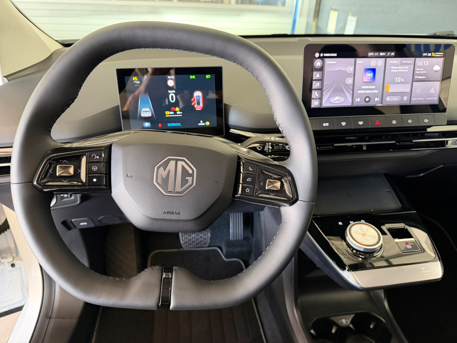 MG 4 EV 64KWh Luxury-image-16