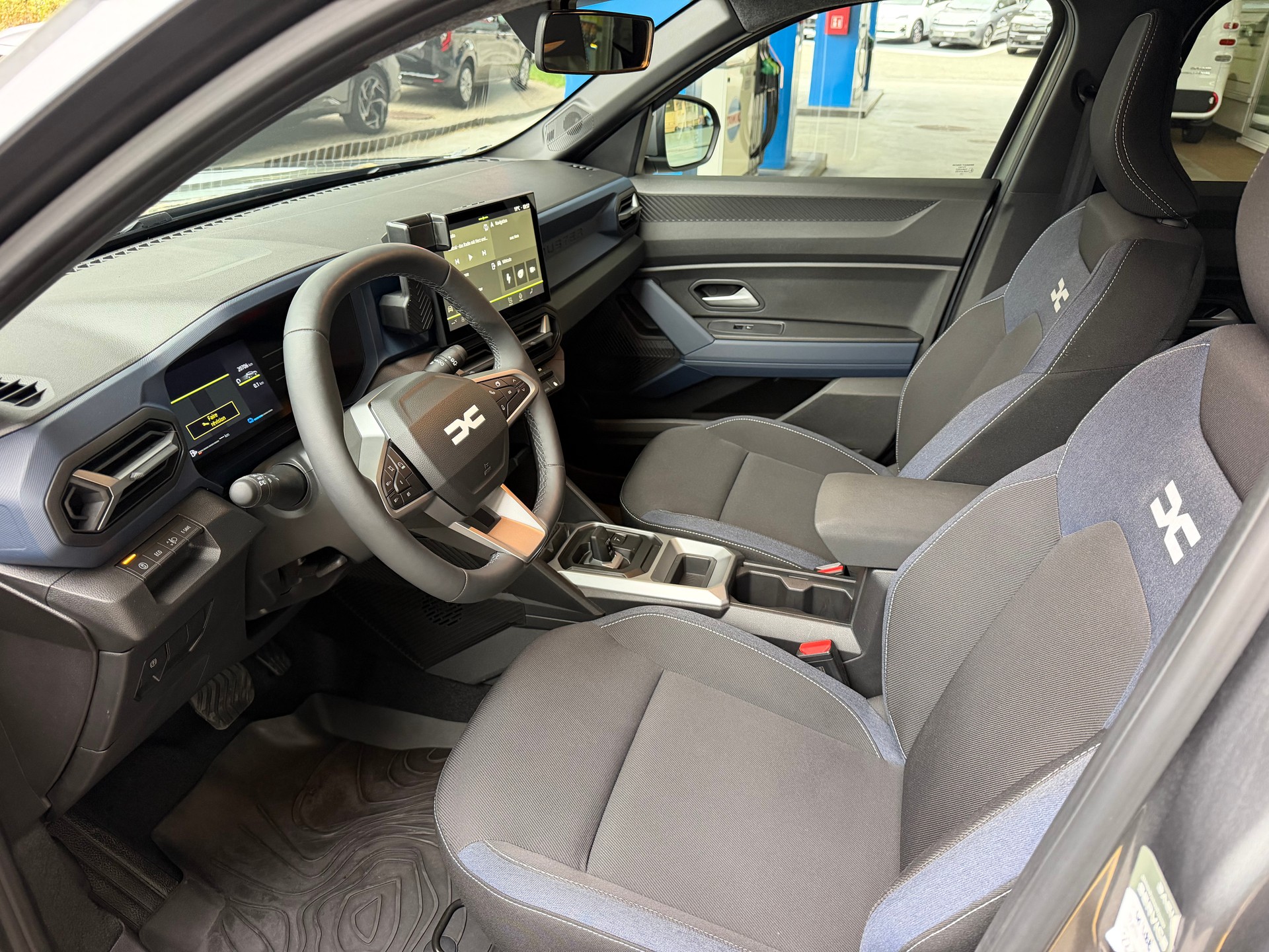 DACIA Duster HEV 140 Journey-image-5