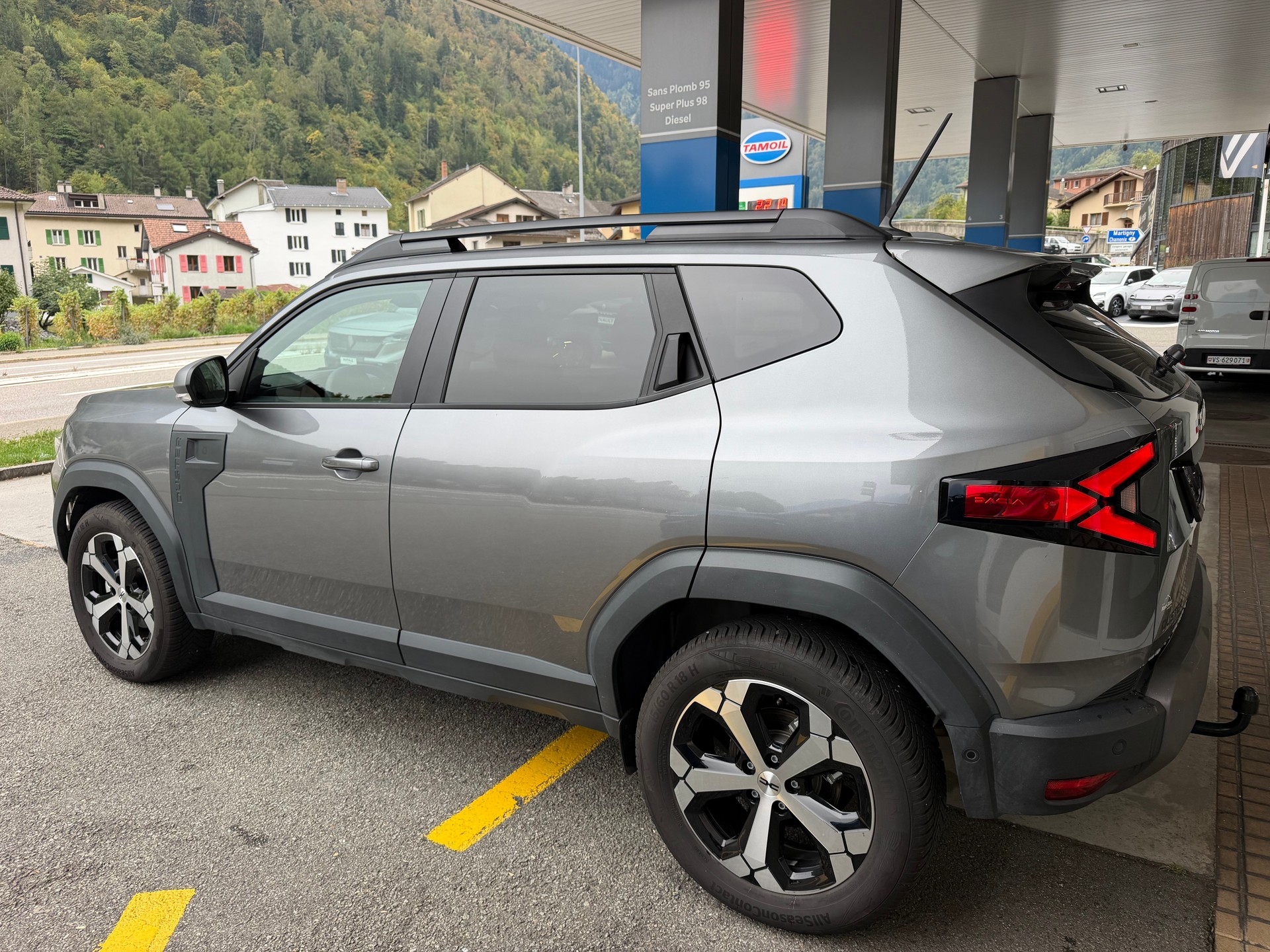DACIA Duster HEV 140 Journey-image-1
