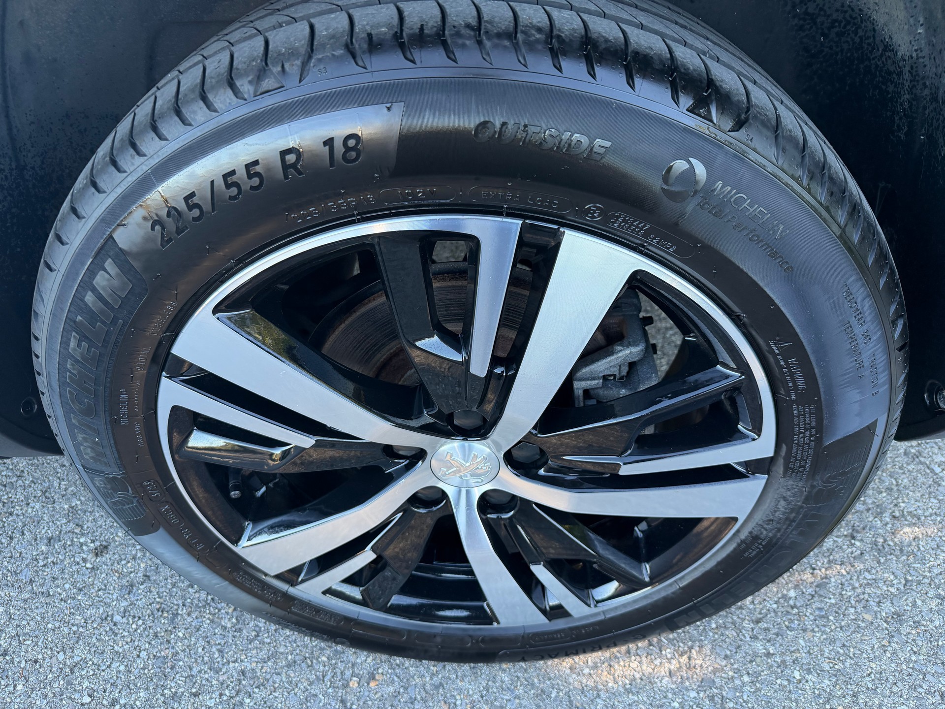 PEUGEOT 5008 1.5 BlueHDi Allure Pack EAT8-image-11