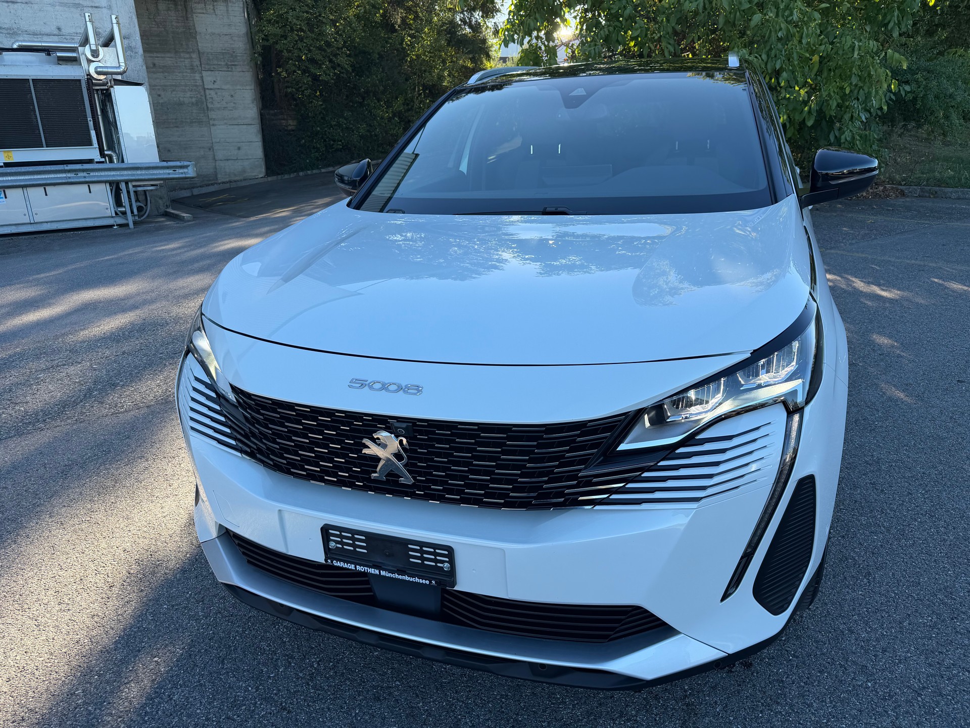 PEUGEOT 5008 1.5 BlueHDi Allure Pack EAT8-image-1