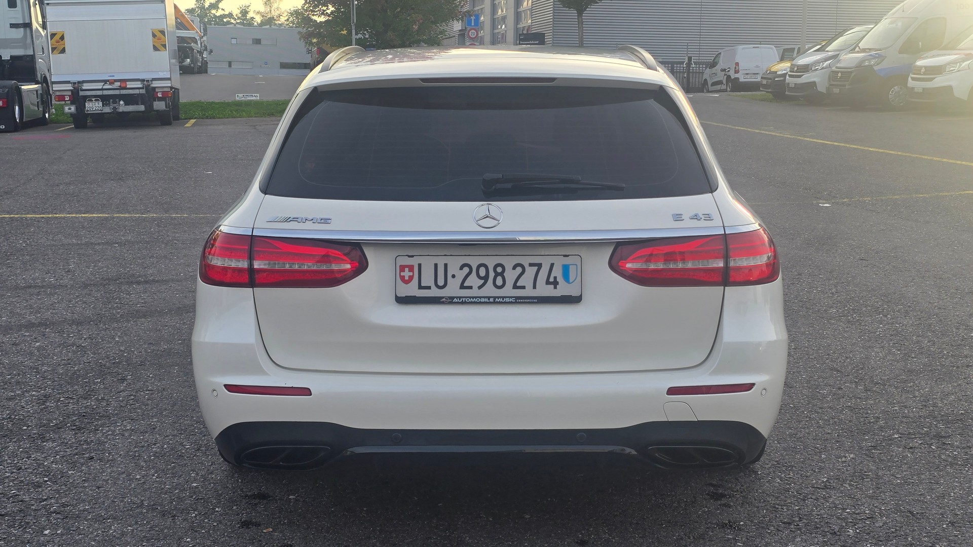MERCEDES-BENZ E 43 AMG 4 Matic 9G-Tronic-image-6