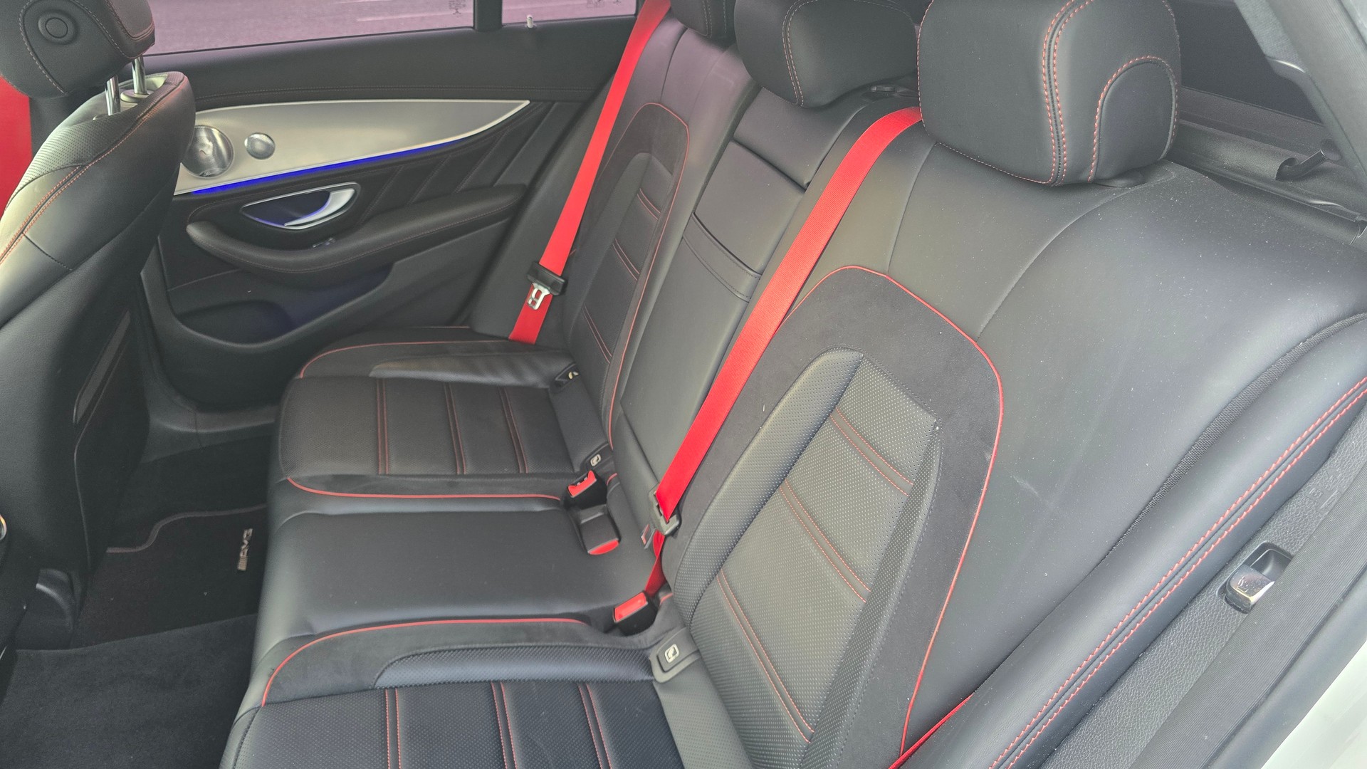 MERCEDES-BENZ E 43 AMG 4 Matic 9G-Tronic-image-11