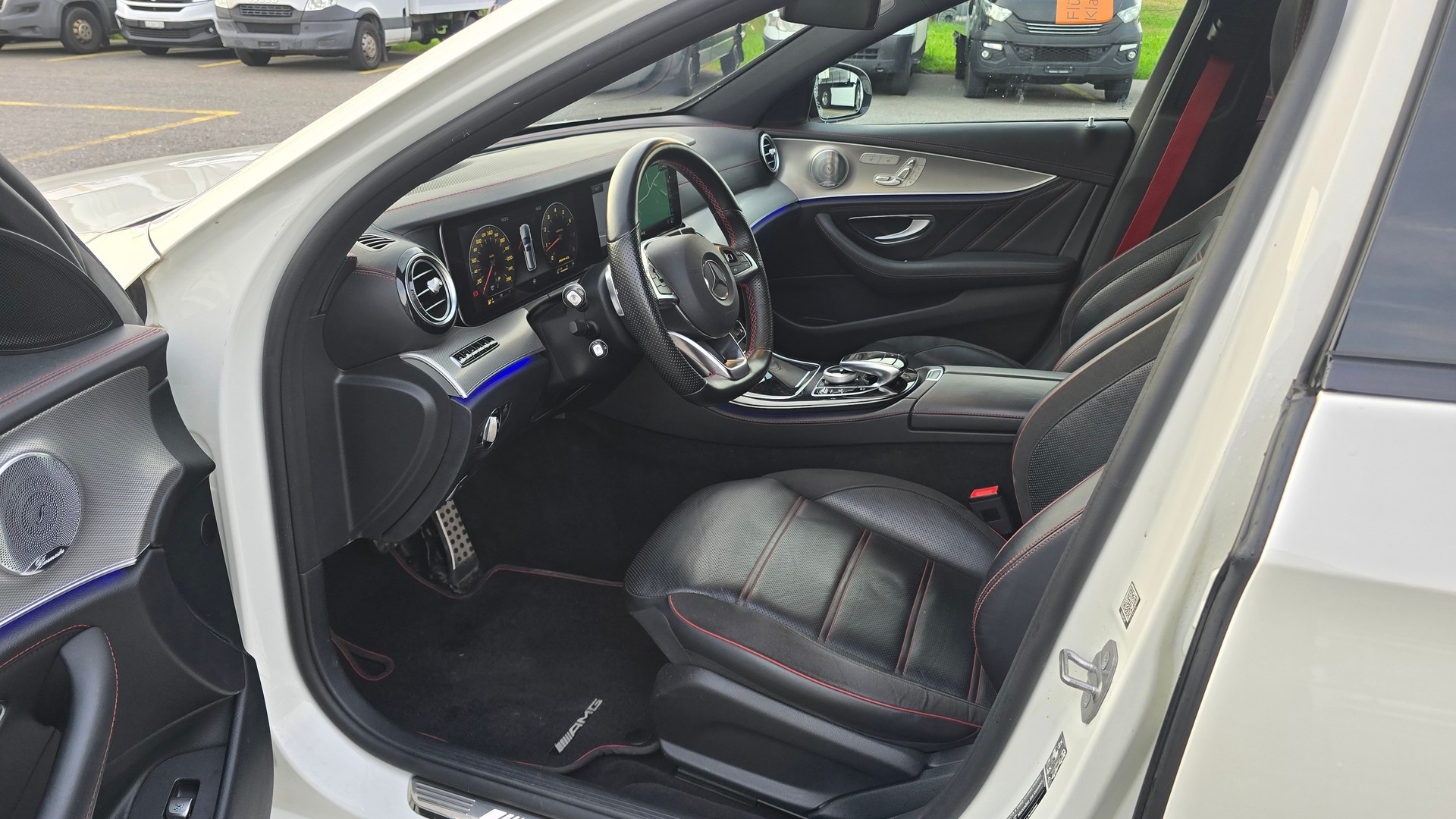 MERCEDES-BENZ E 43 AMG 4 Matic 9G-Tronic-image-14