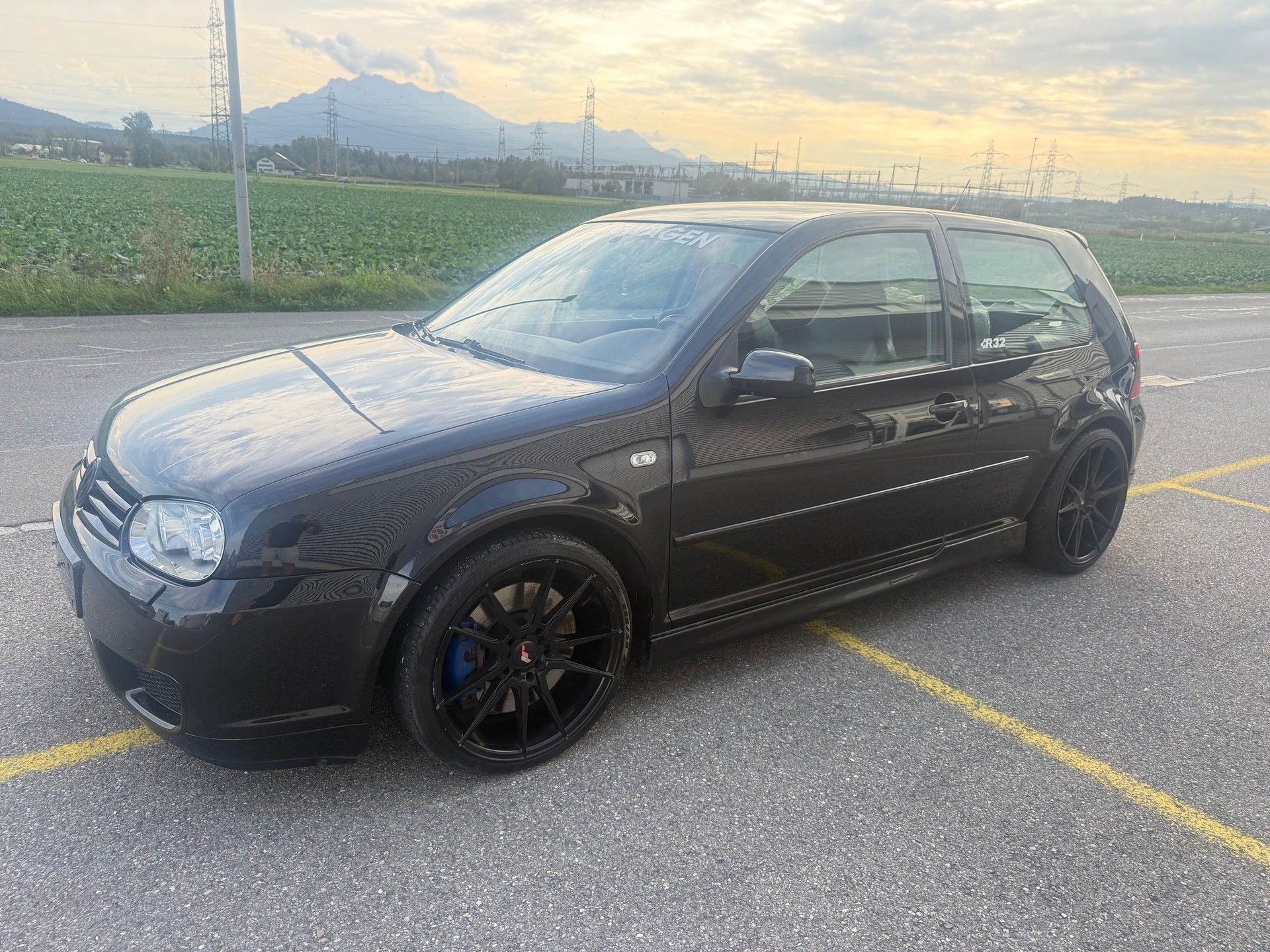 VW Golf R32 4Motion-image-1