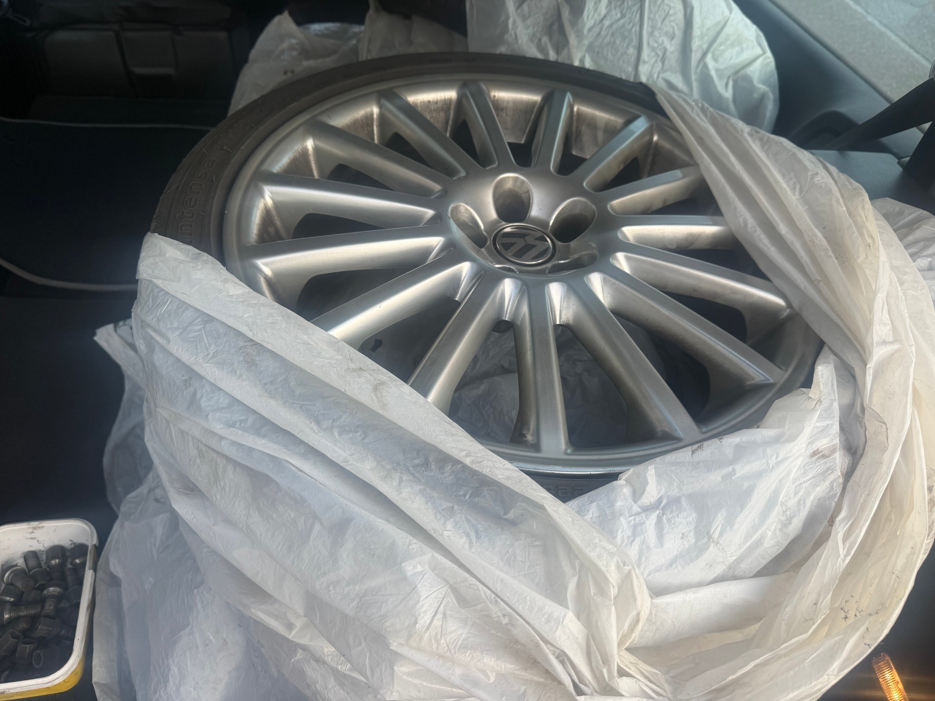 VW Golf R32 4Motion-image-10
