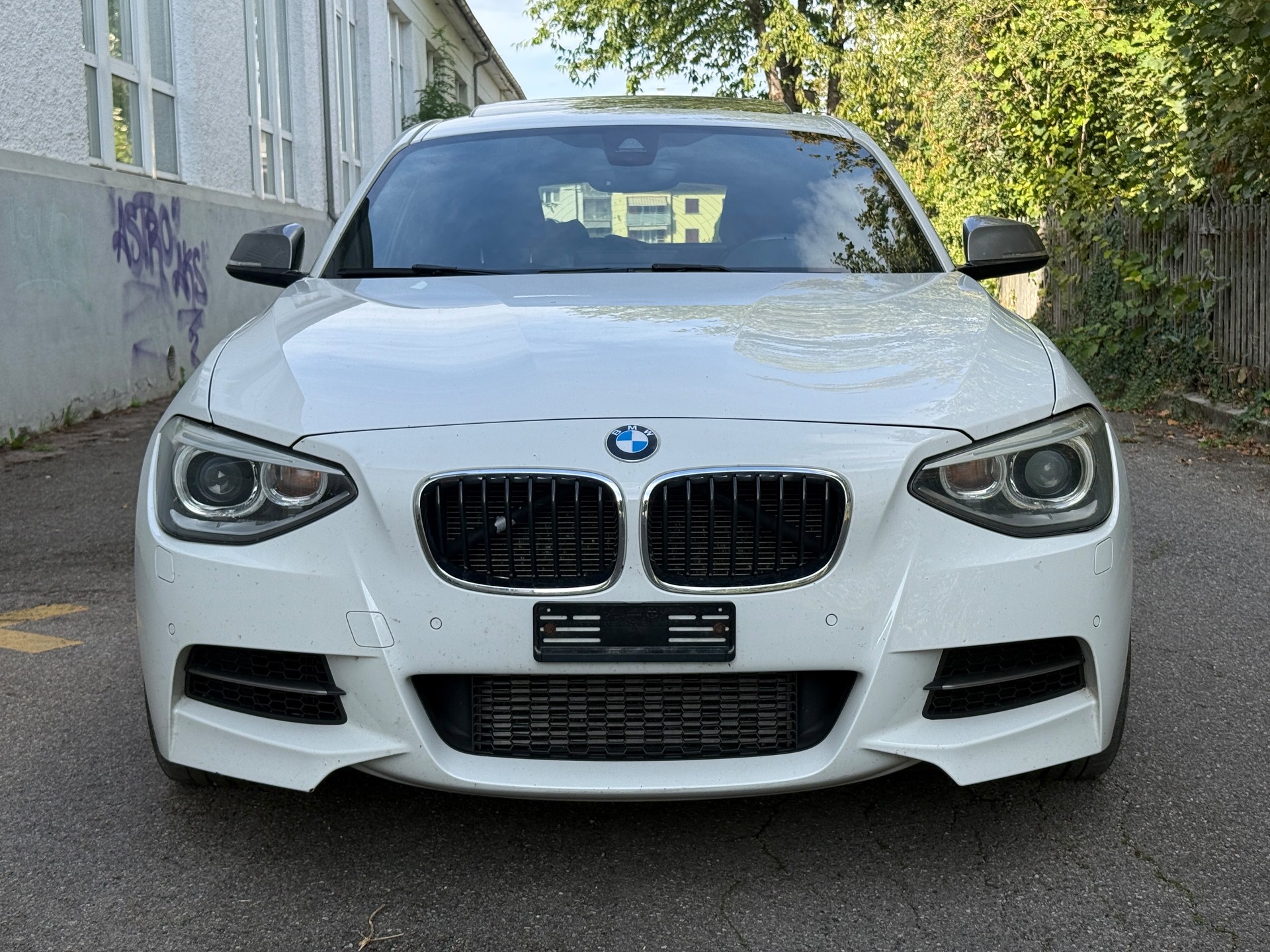 BMW M135i xDrive Steptronic-image-7