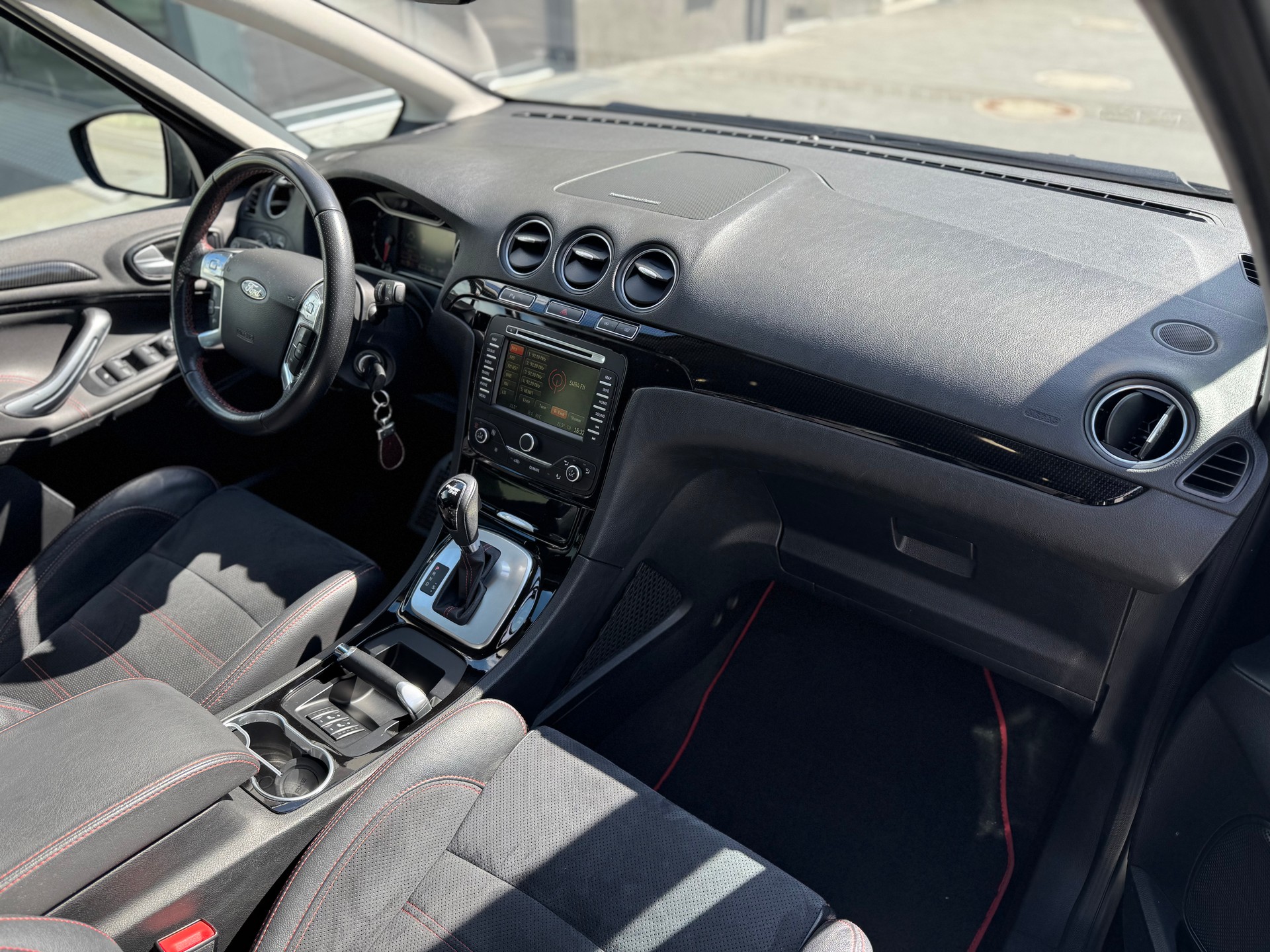 FORD S-Max 2.0 SCTi TitaniumS PowerShift-image-10