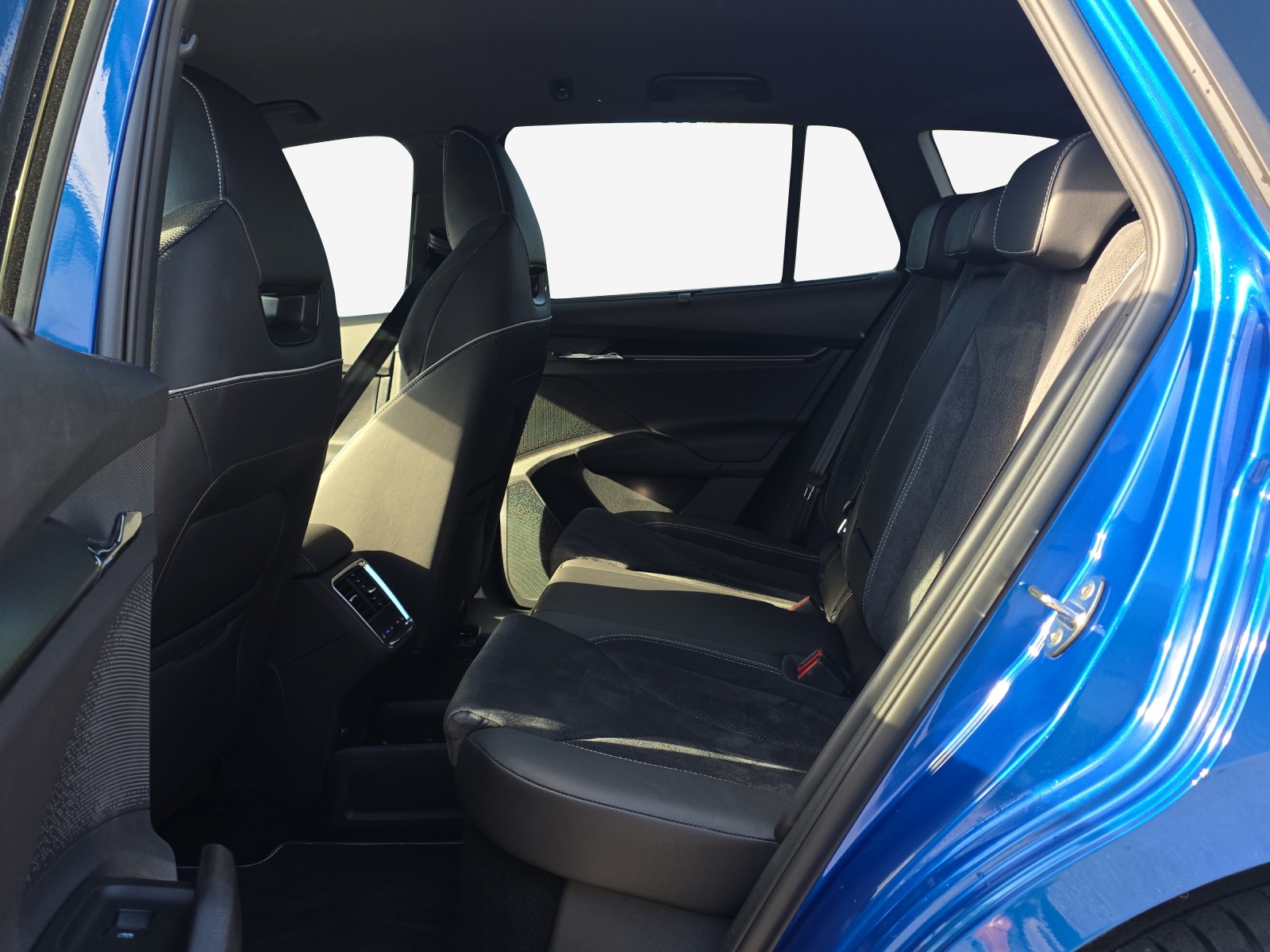 SKODA Enyaq iV 80x SportLine-image-11