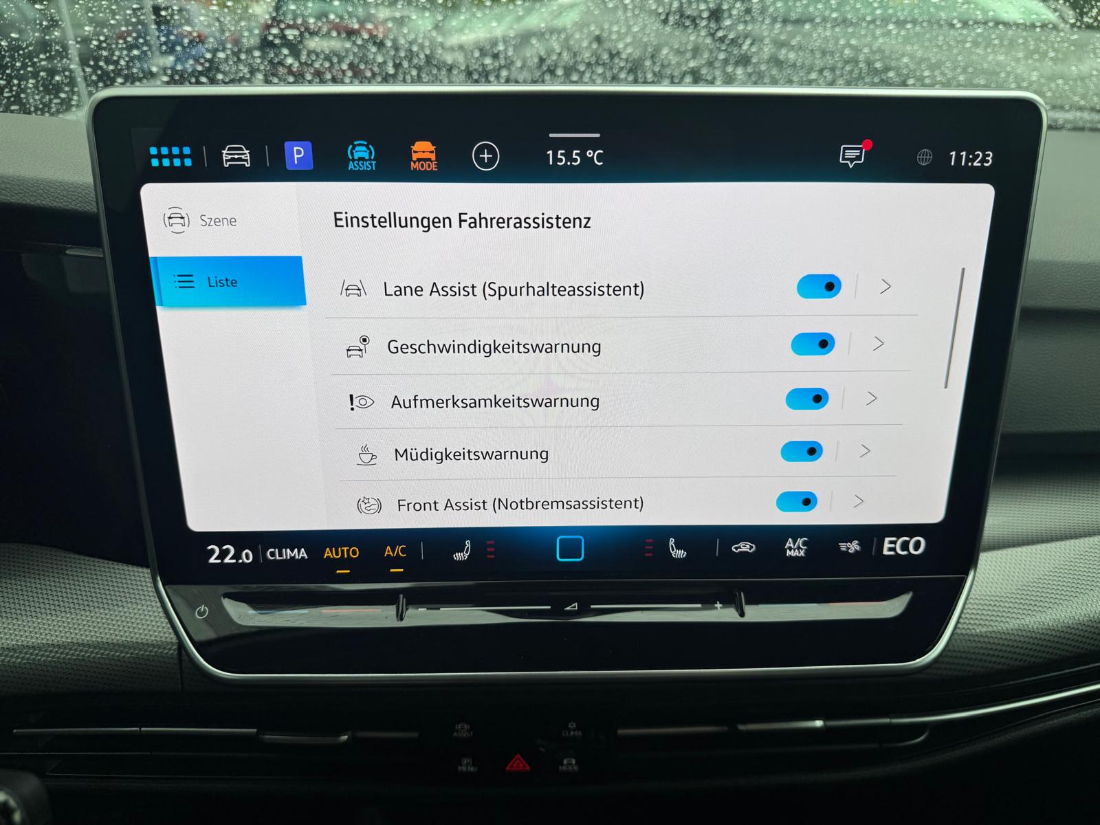 VW Golf 1.5 TSI PHEV Style-image-11