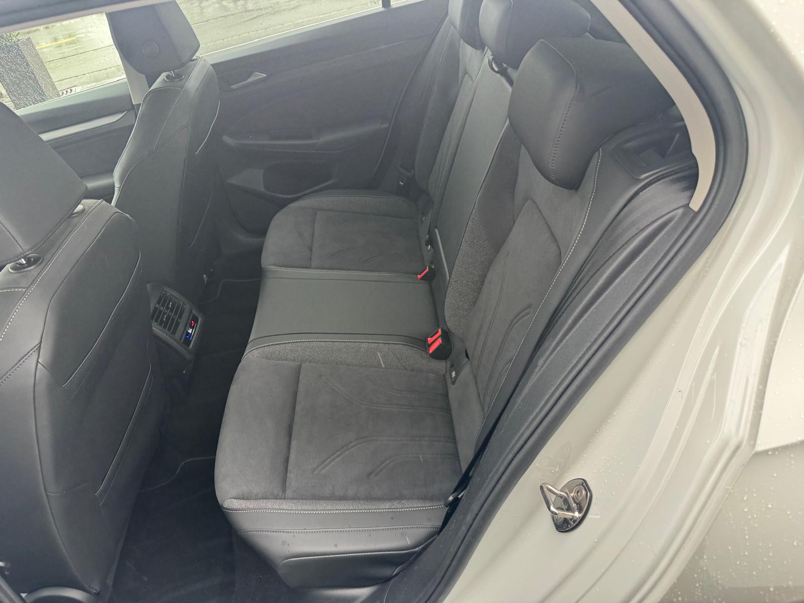 VW Golf 1.5 TSI PHEV Style-image-5