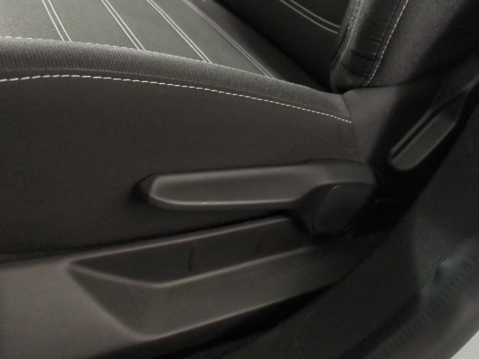 DACIA Sandero TCe 90 Comfort-image-18