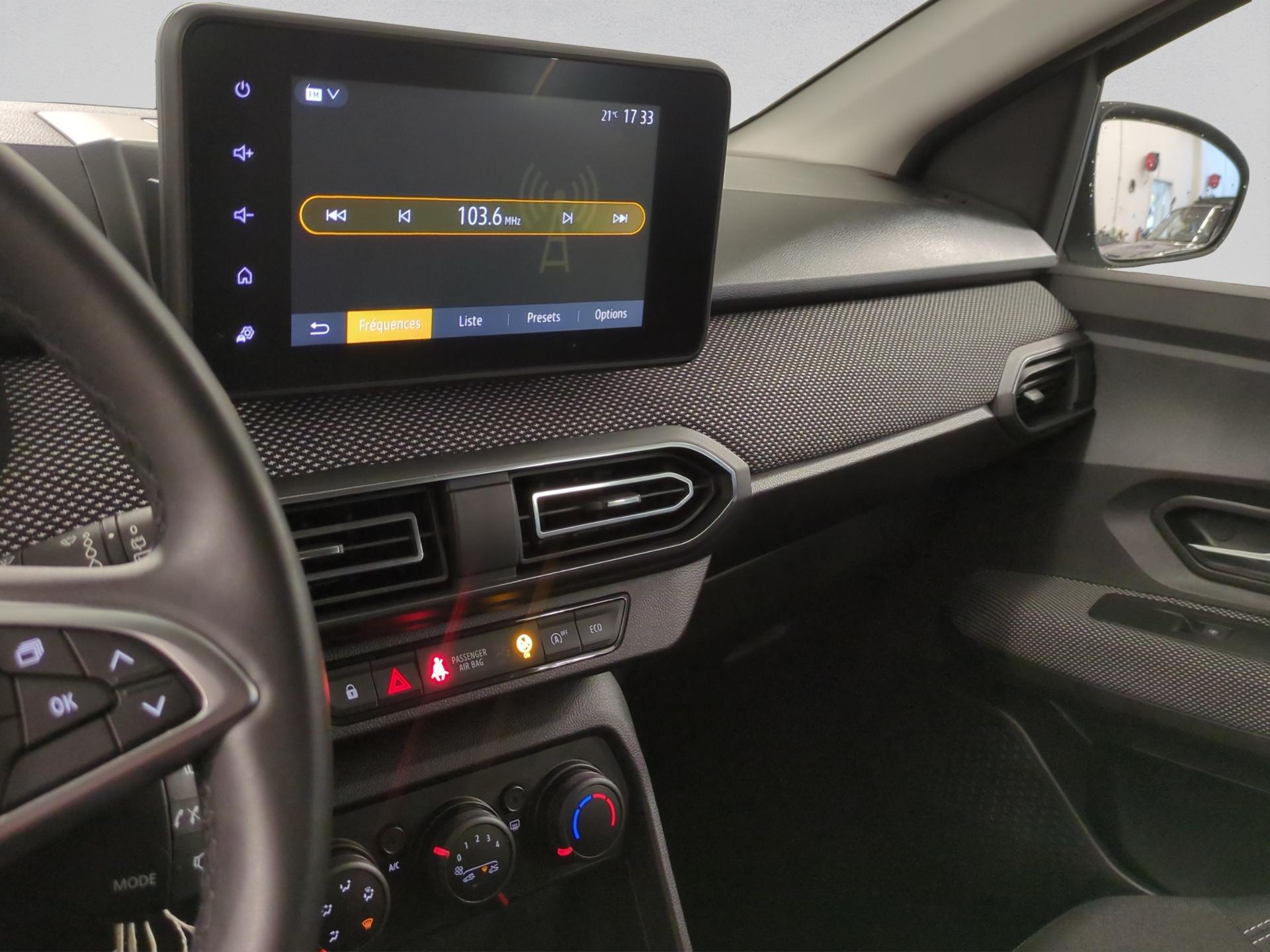 DACIA Sandero TCe 90 Comfort-image-11