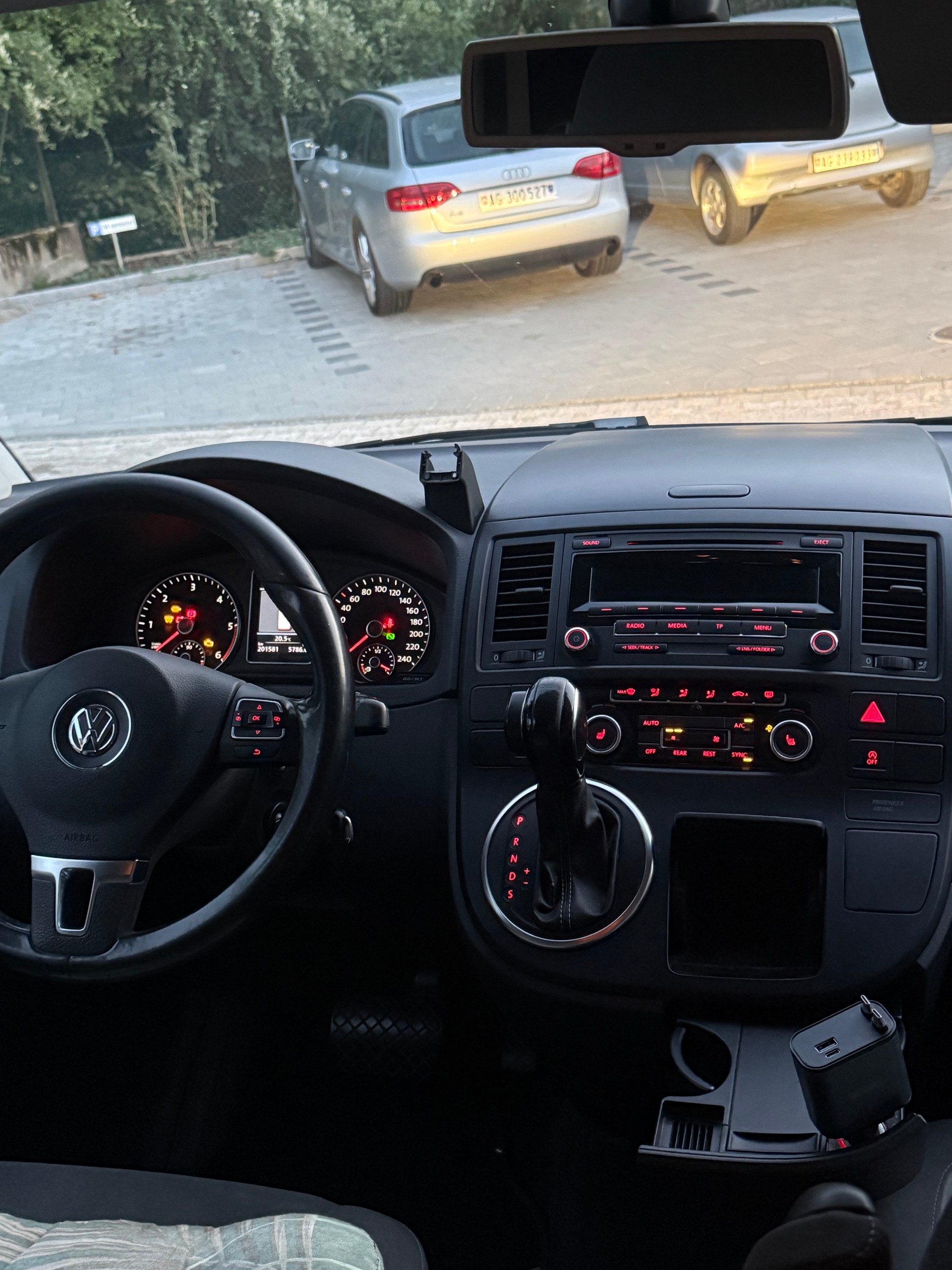 VW 2.0 TDI 180 BMT FA Life DSG-image-3