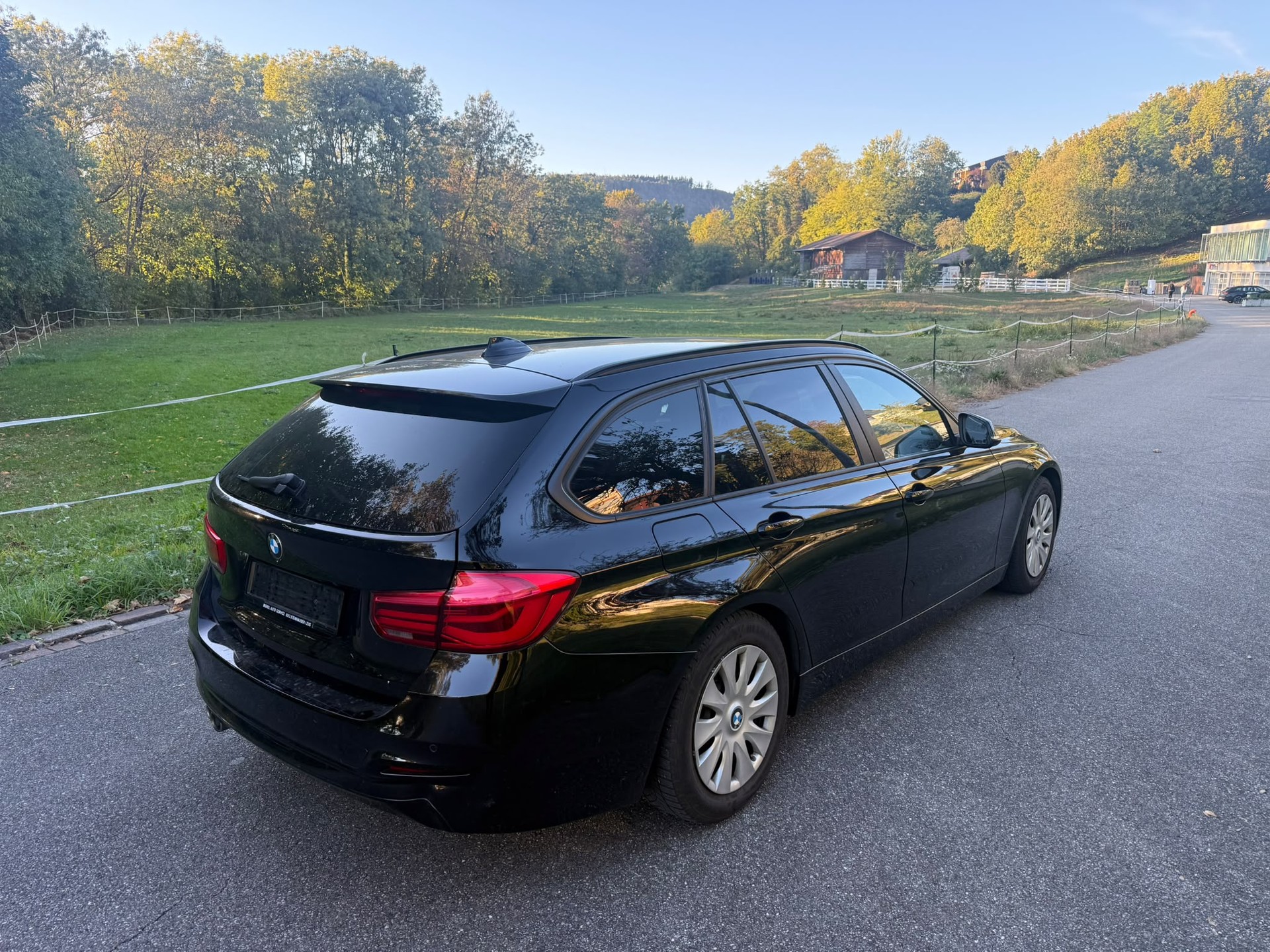 BMW 320d Efficient Dynamics Edition Luxury Steptronic-image-4