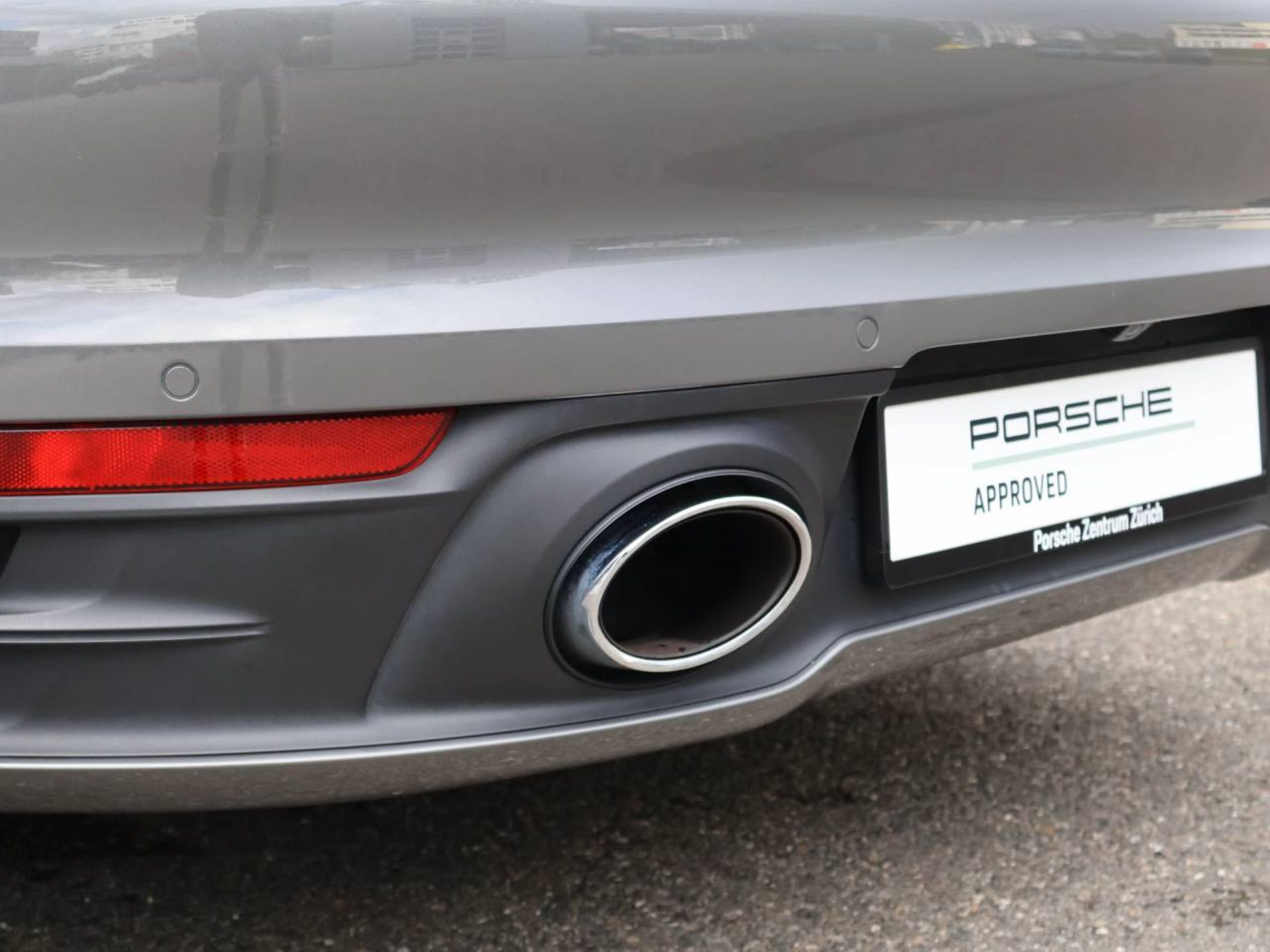 PORSCHE 911 Carrera S-image-20
