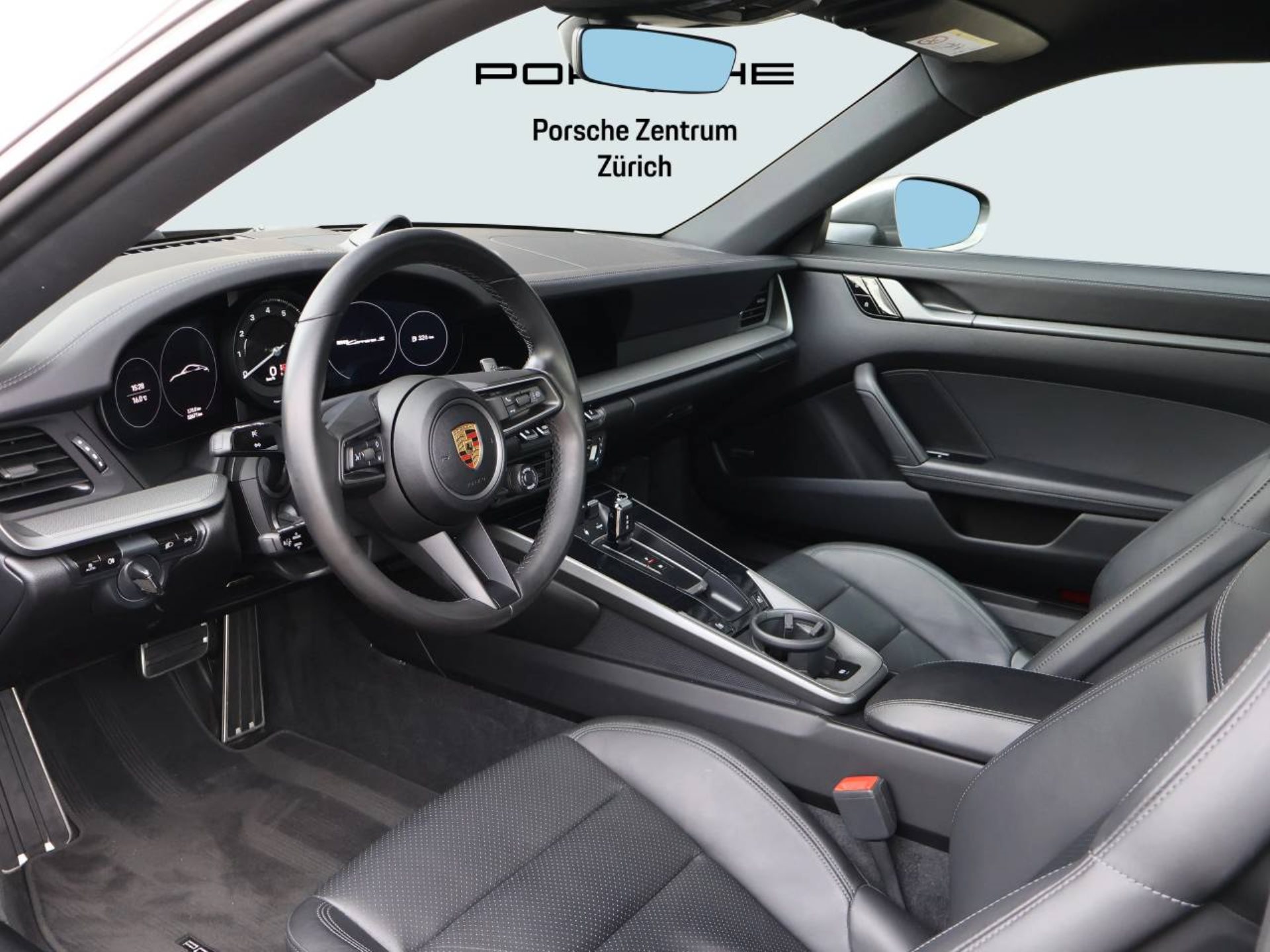 PORSCHE 911 Carrera S-image-3