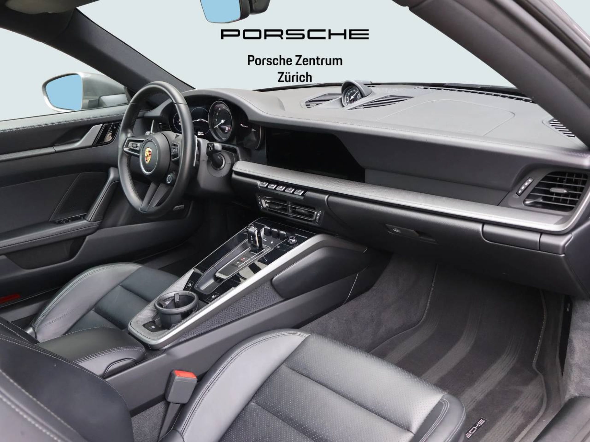 PORSCHE 911 Carrera S-image-11