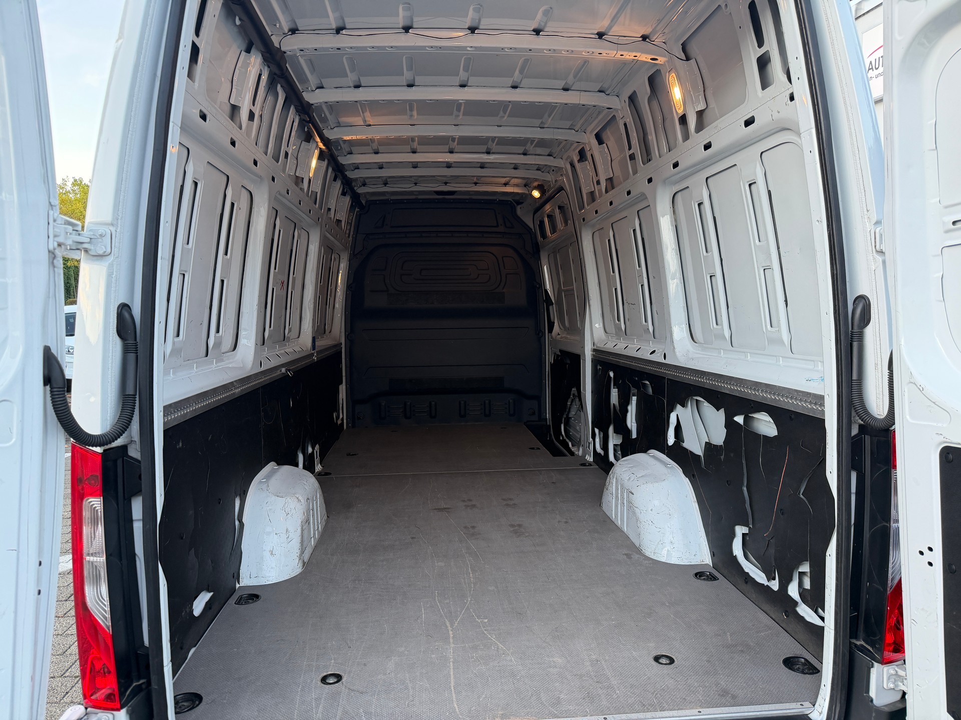 MERCEDES-BENZ Sprinter 315 CDI Lang 9G-TRONIC-image-13