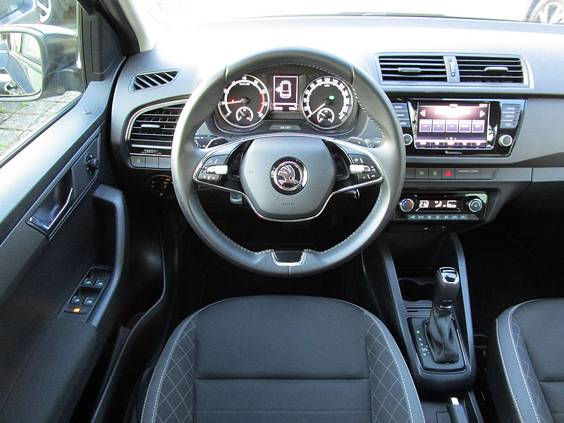 SKODA Fabia 1.0 TSI Ambition DSG-image-5
