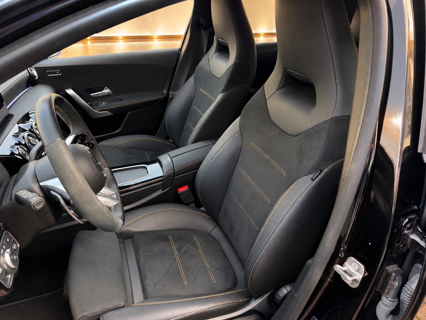 MERCEDES-BENZ A AMG 45 S 4Matic+ 8G-DCT-image-5