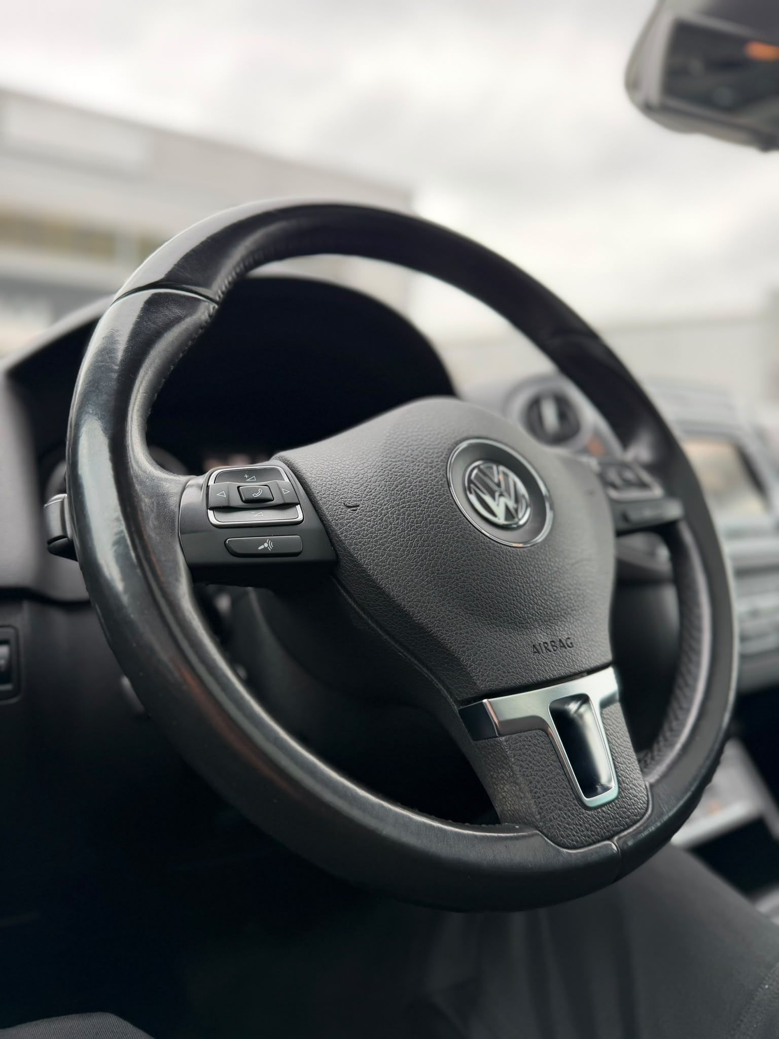 VW Tiguan 2.0 TSI Track&Style 4Motion DSG-image-14