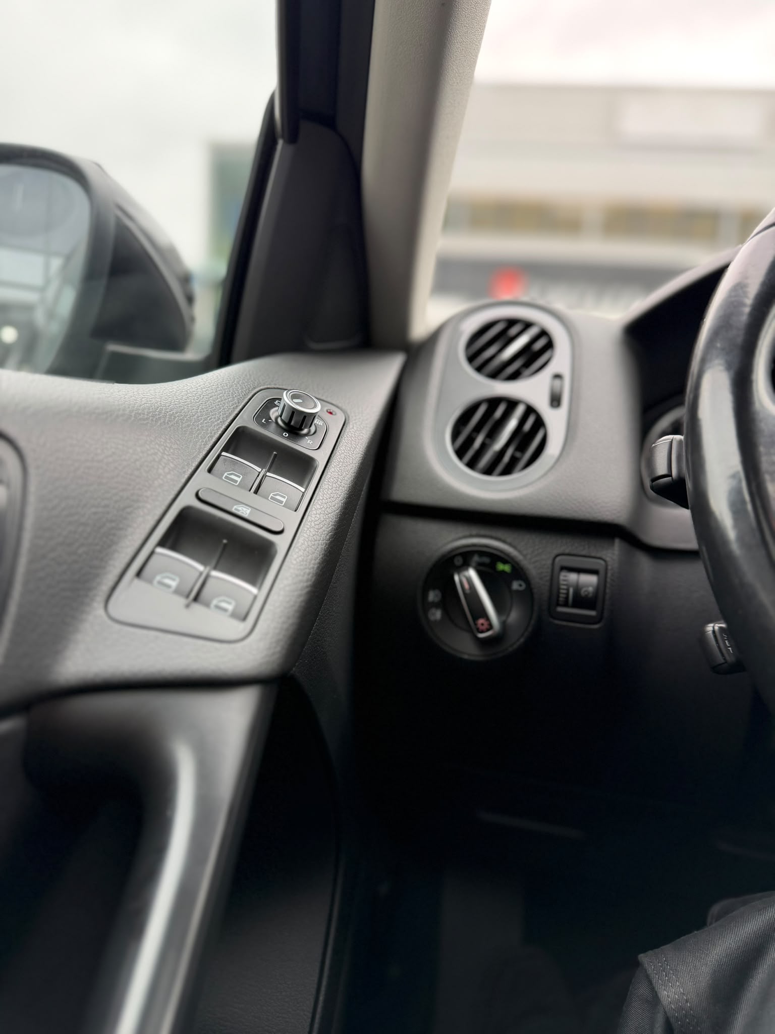 VW Tiguan 2.0 TSI Track&Style 4Motion DSG-image-13