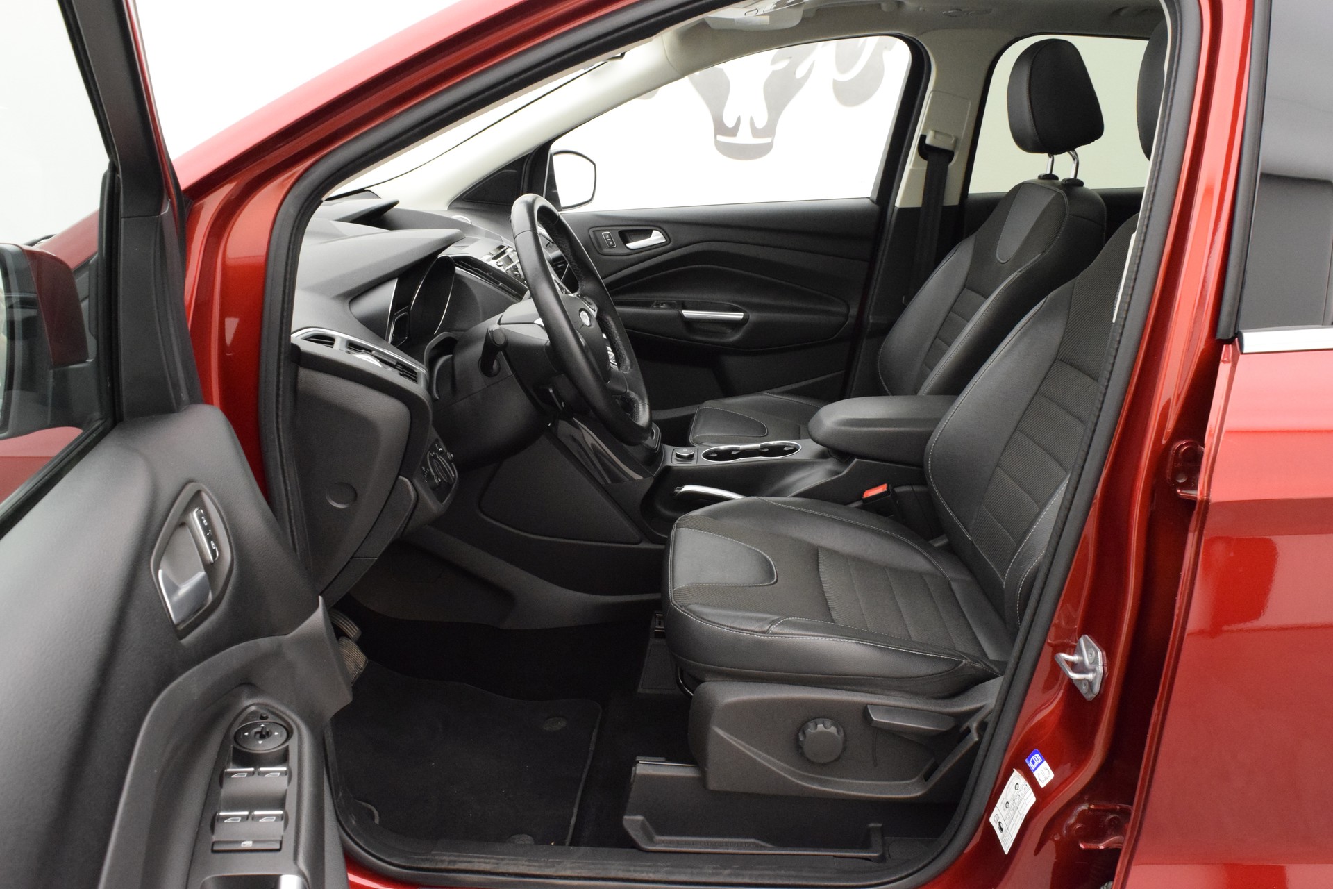 FORD Kuga 2.0 TDCi Titanium 4x4-image-8