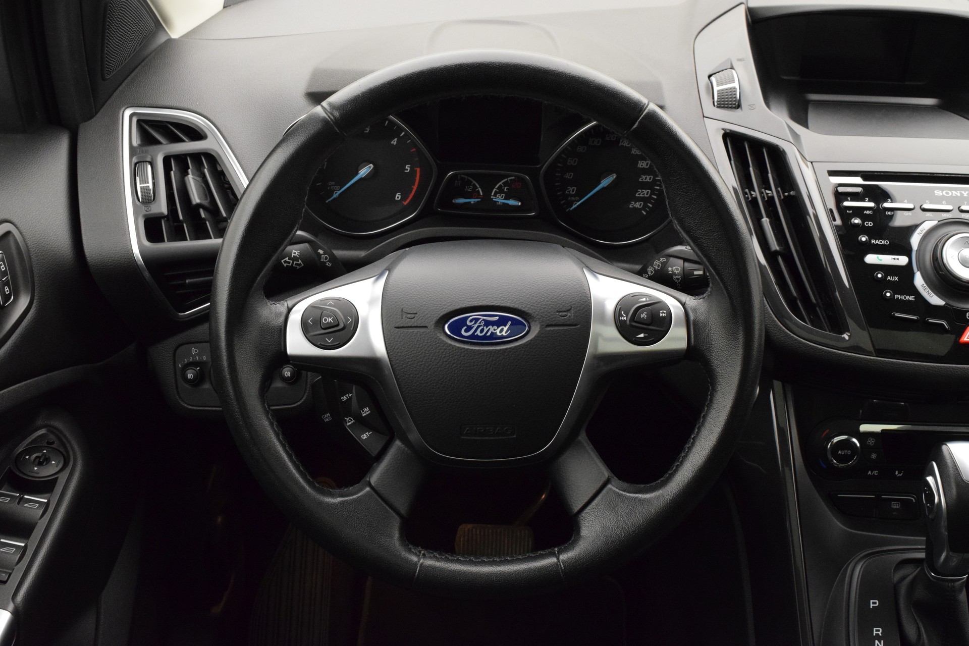 FORD Kuga 2.0 TDCi Titanium 4x4-image-10