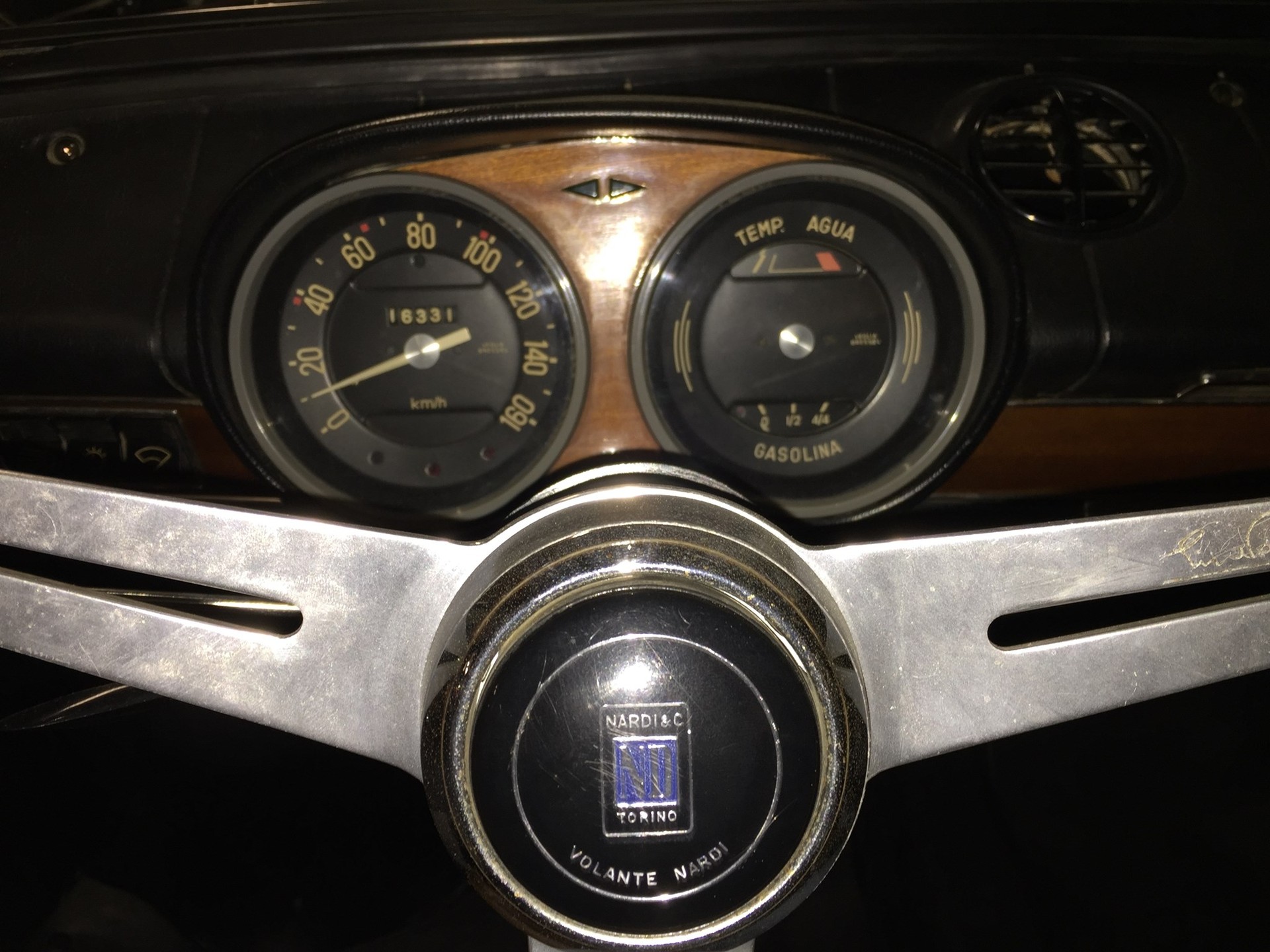 SEAT 850 Coupé-image-3