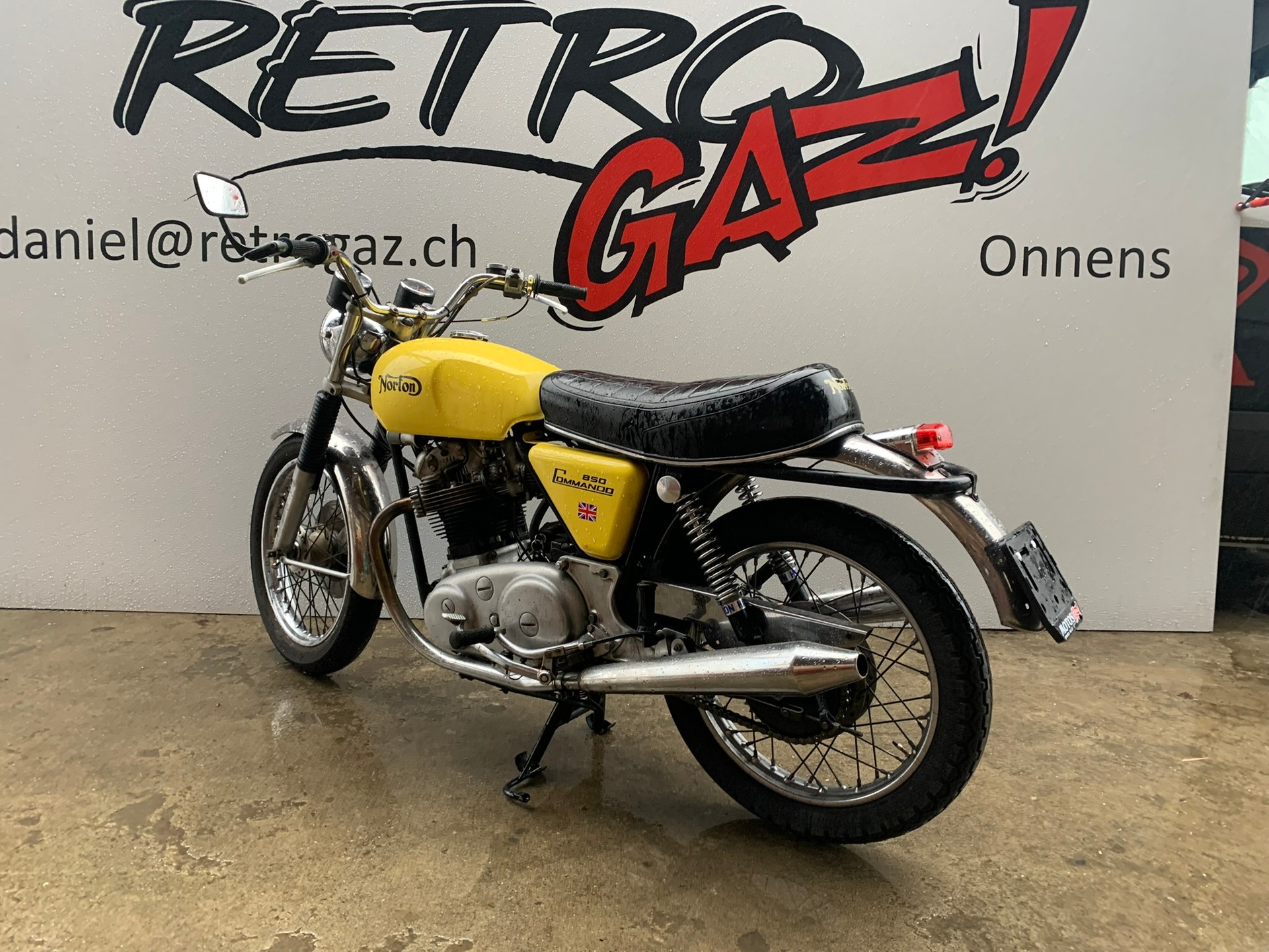NORTON Commando 850-image-2