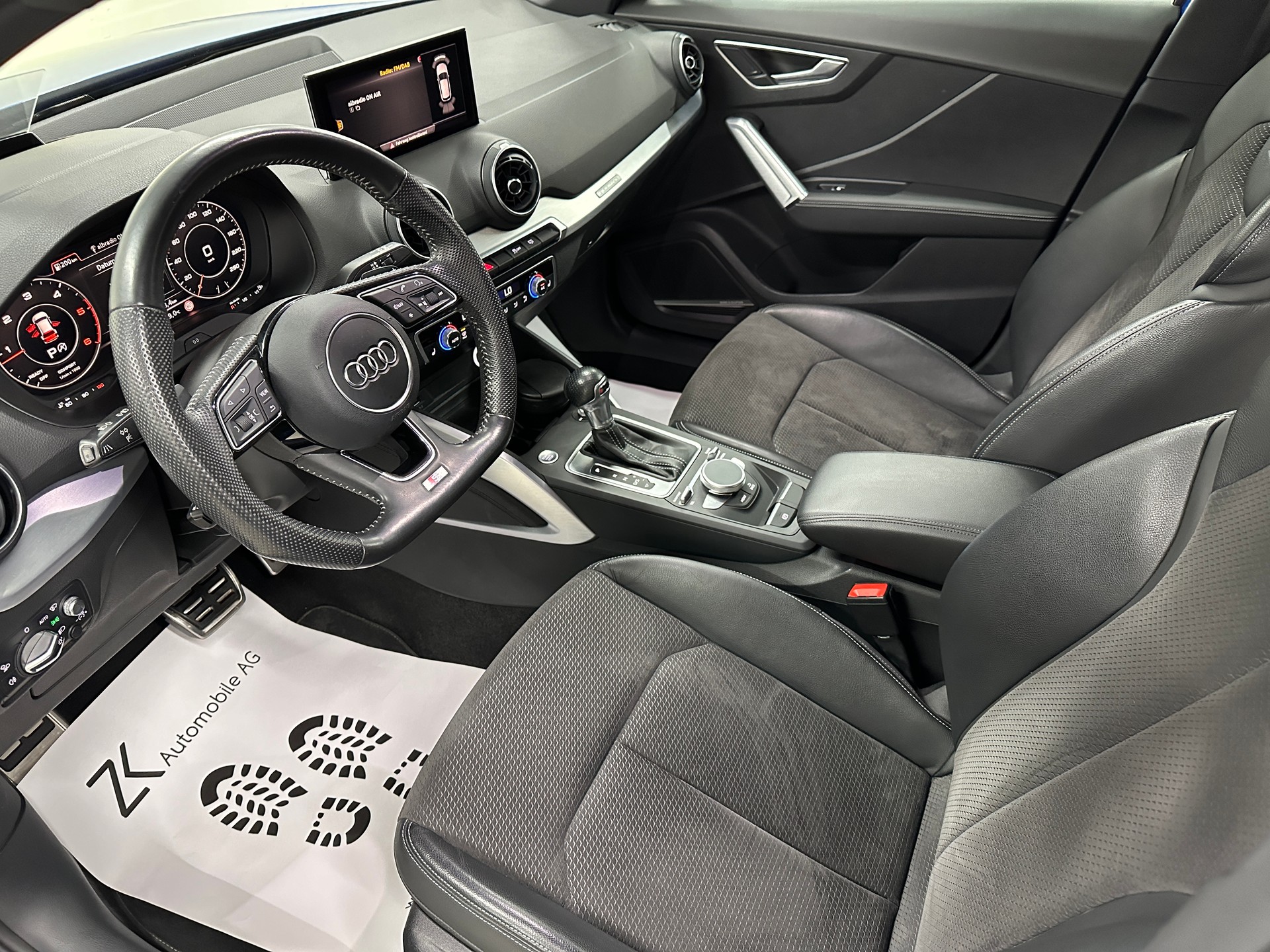 AUDI Q2 2.0 TDI sport 190PS S-Line quattro S-tronic-image-6