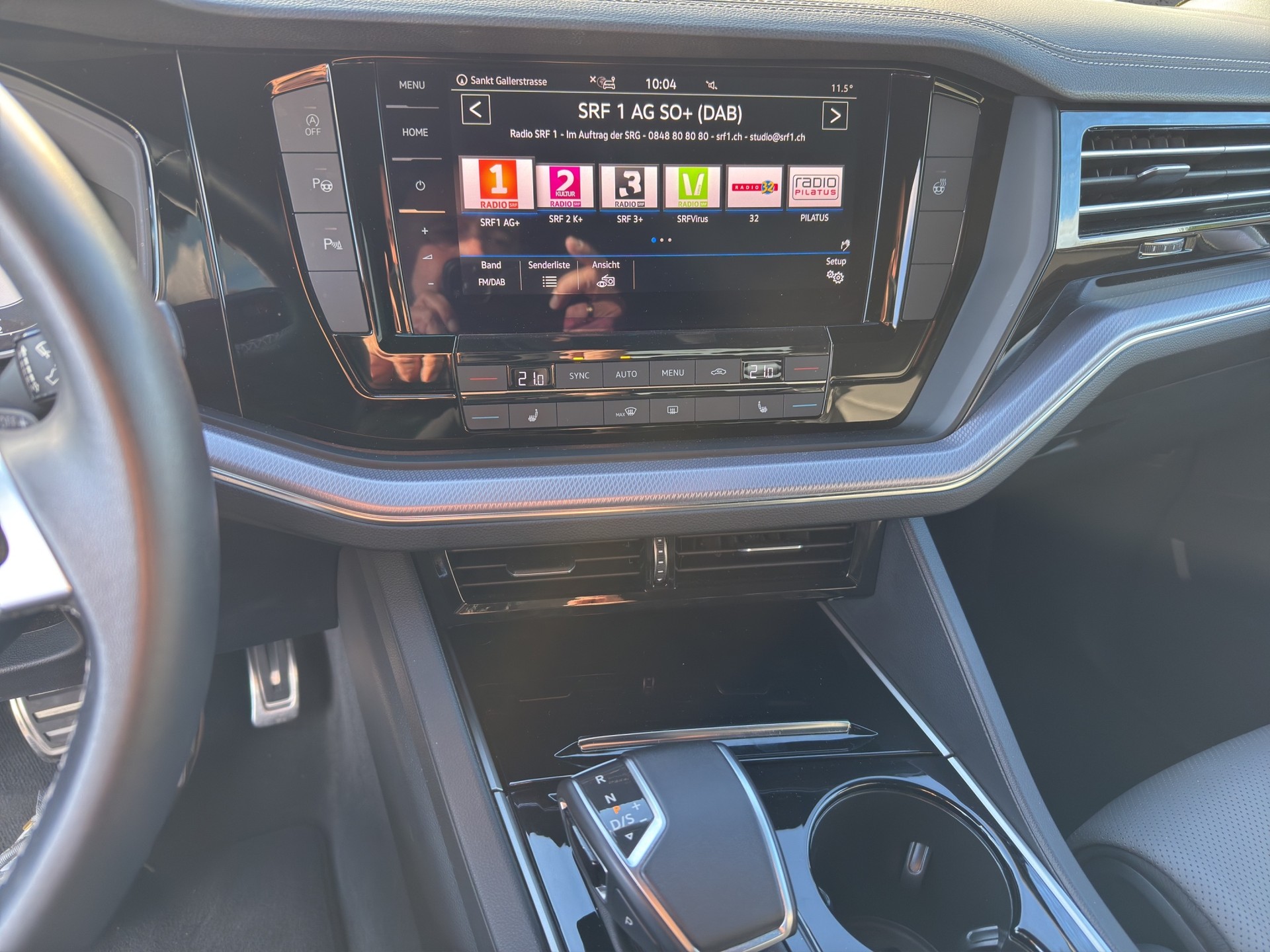 VW Touareg 3.0 TSI R-Line Tiptronic-image-6