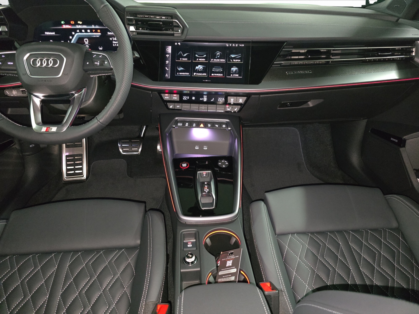 AUDI S3 Sportback TFSI quattro S-tronic-image-6