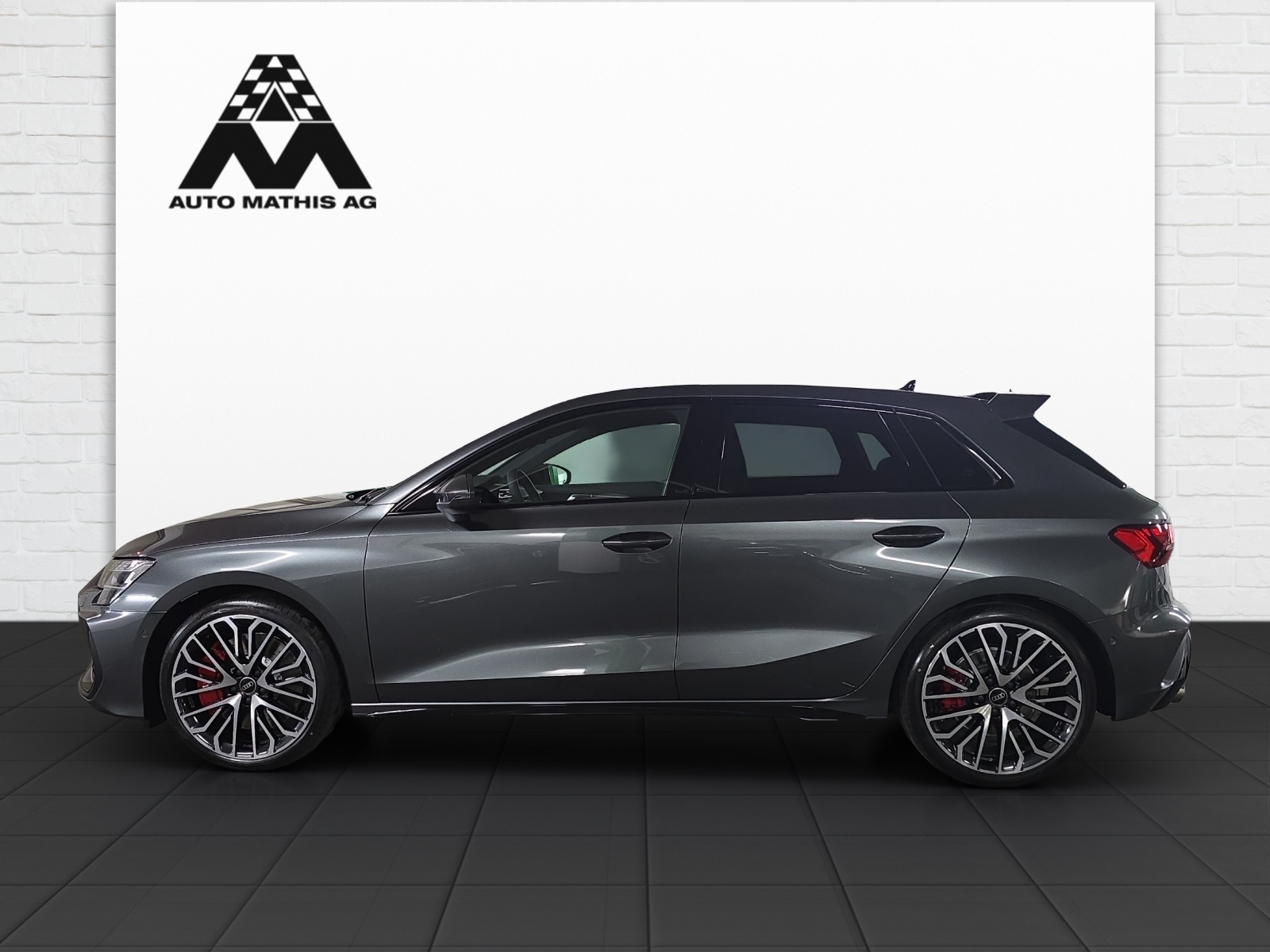 AUDI S3 Sportback TFSI quattro S-tronic-image-2