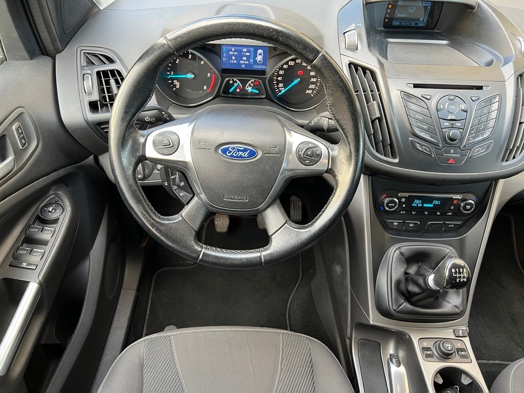 FORD Kuga 2.0 TDCi Carving 4WD-image-12