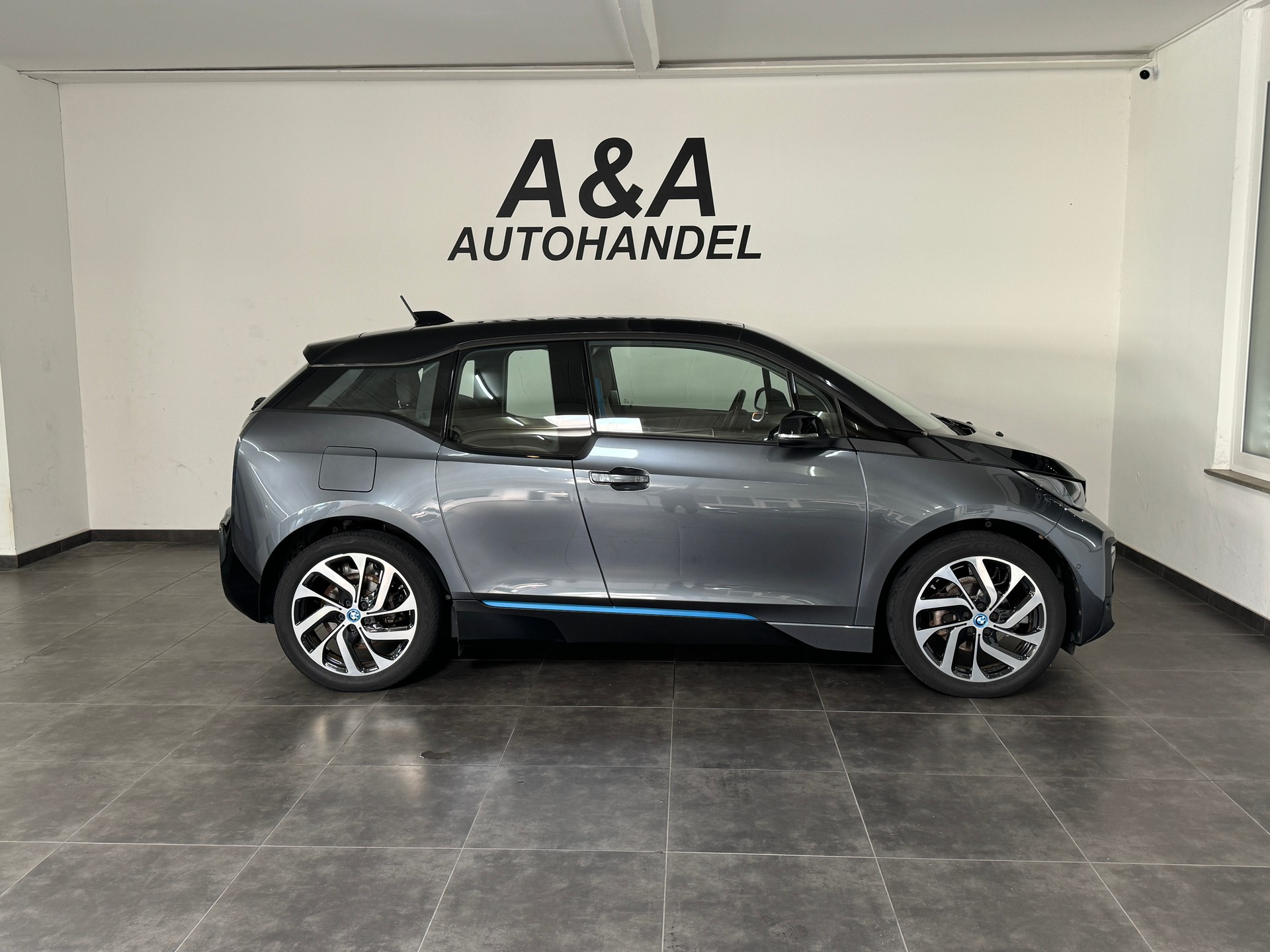BMW i3 (120Ah) Fleet Edition-image-2